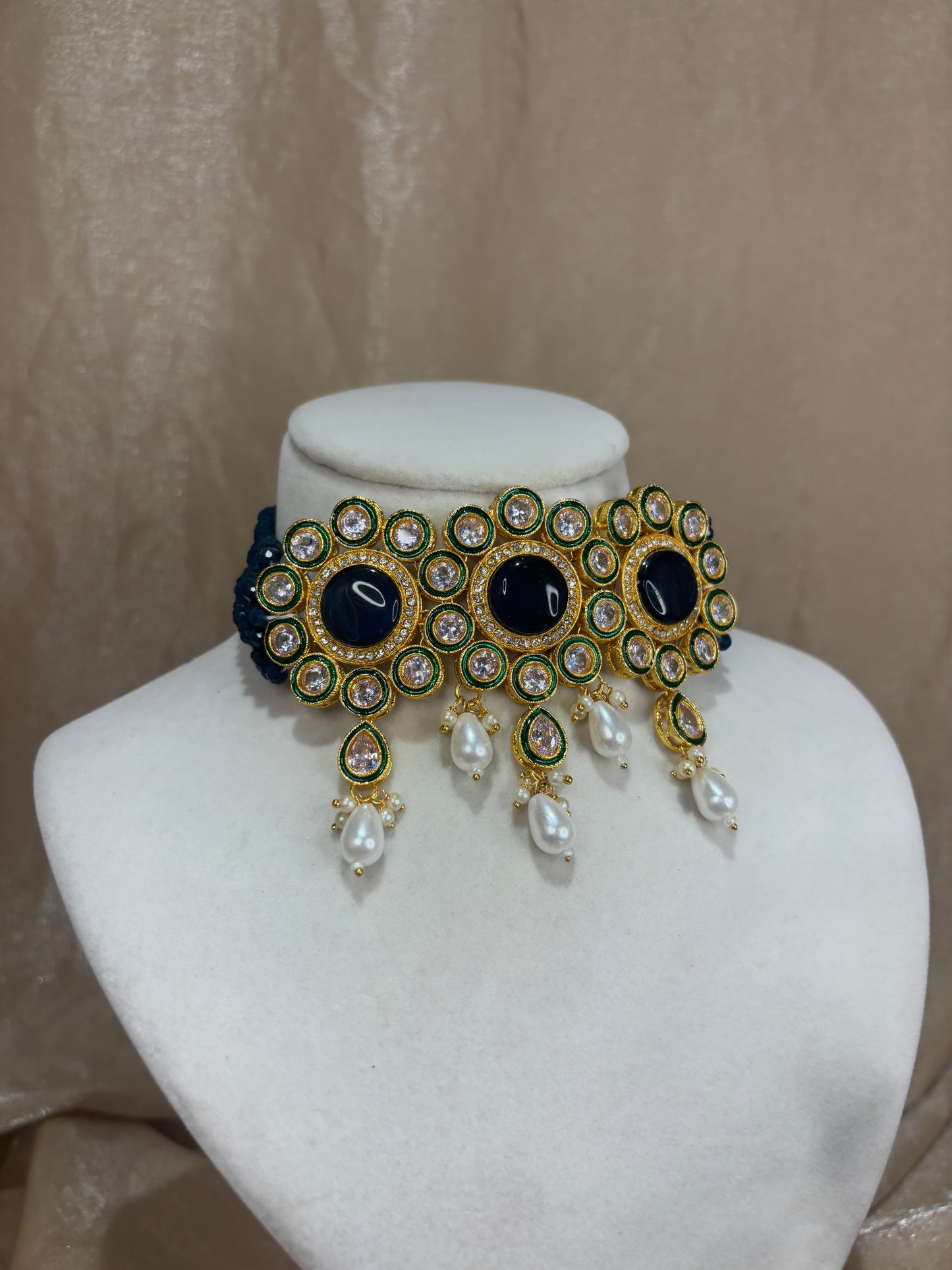 Navy blue choker set