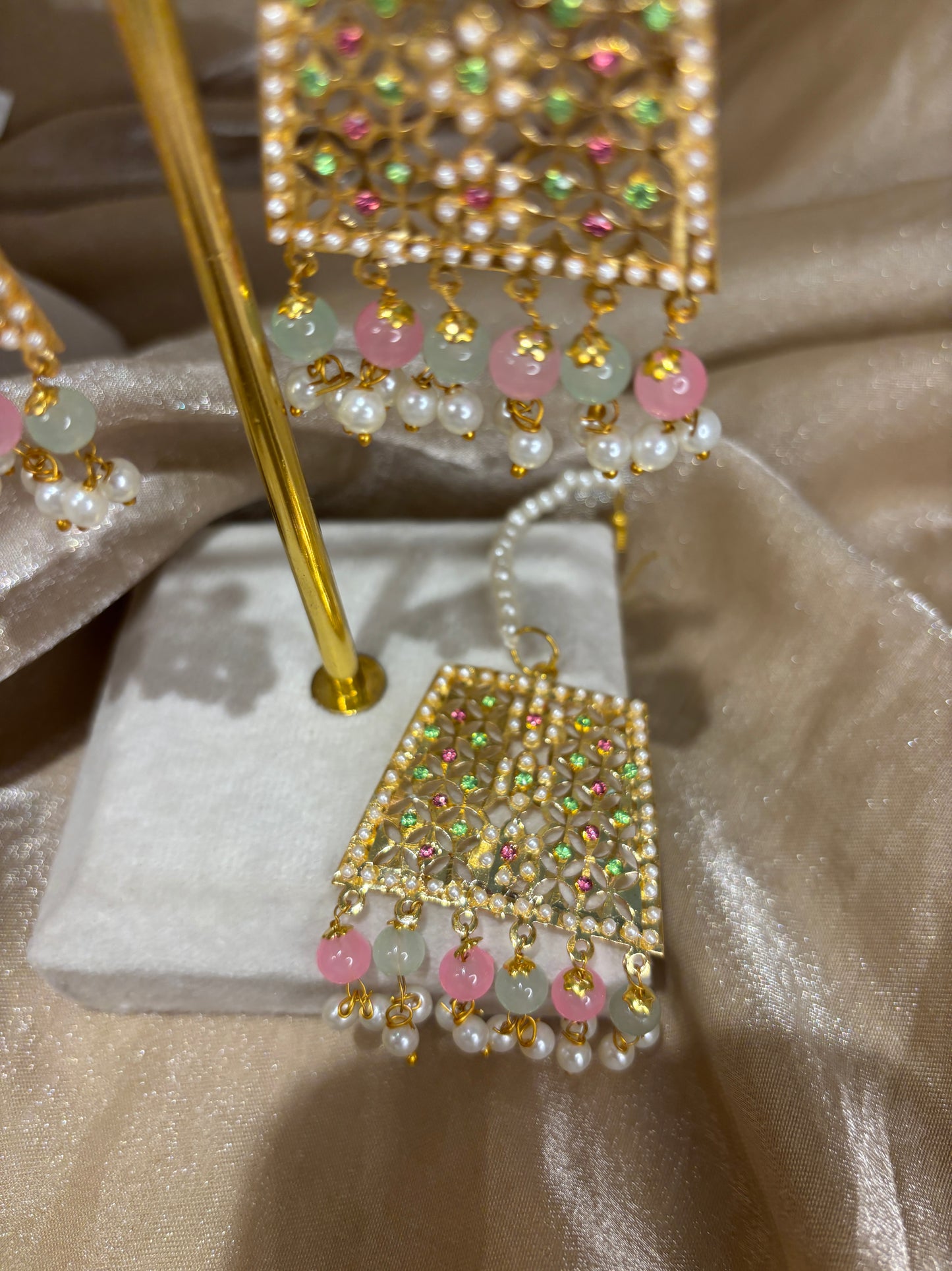 Mint green/baby pink jadau necklace set