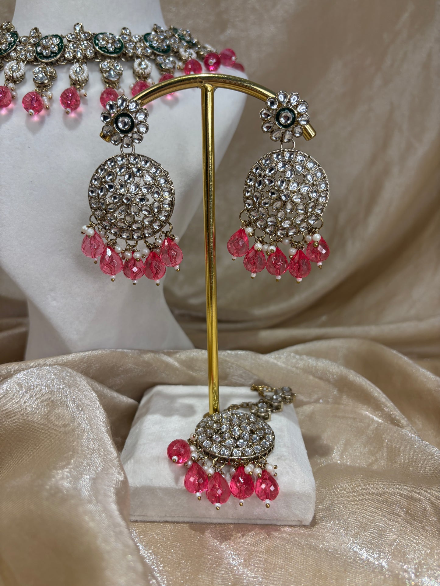 Hot pink necklace set
