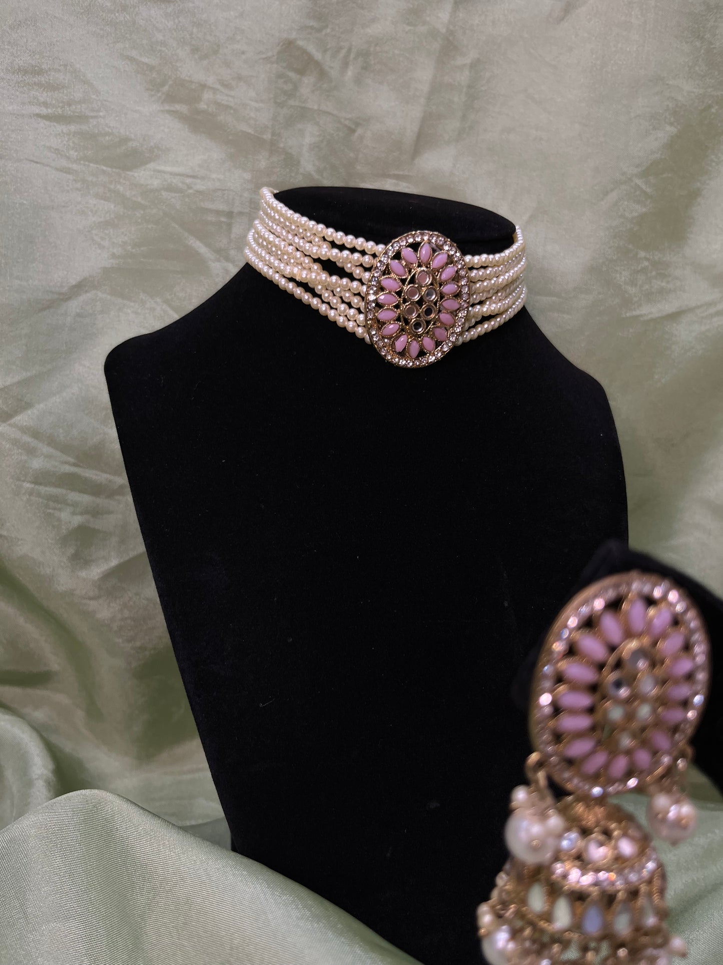 Baby pink choker set