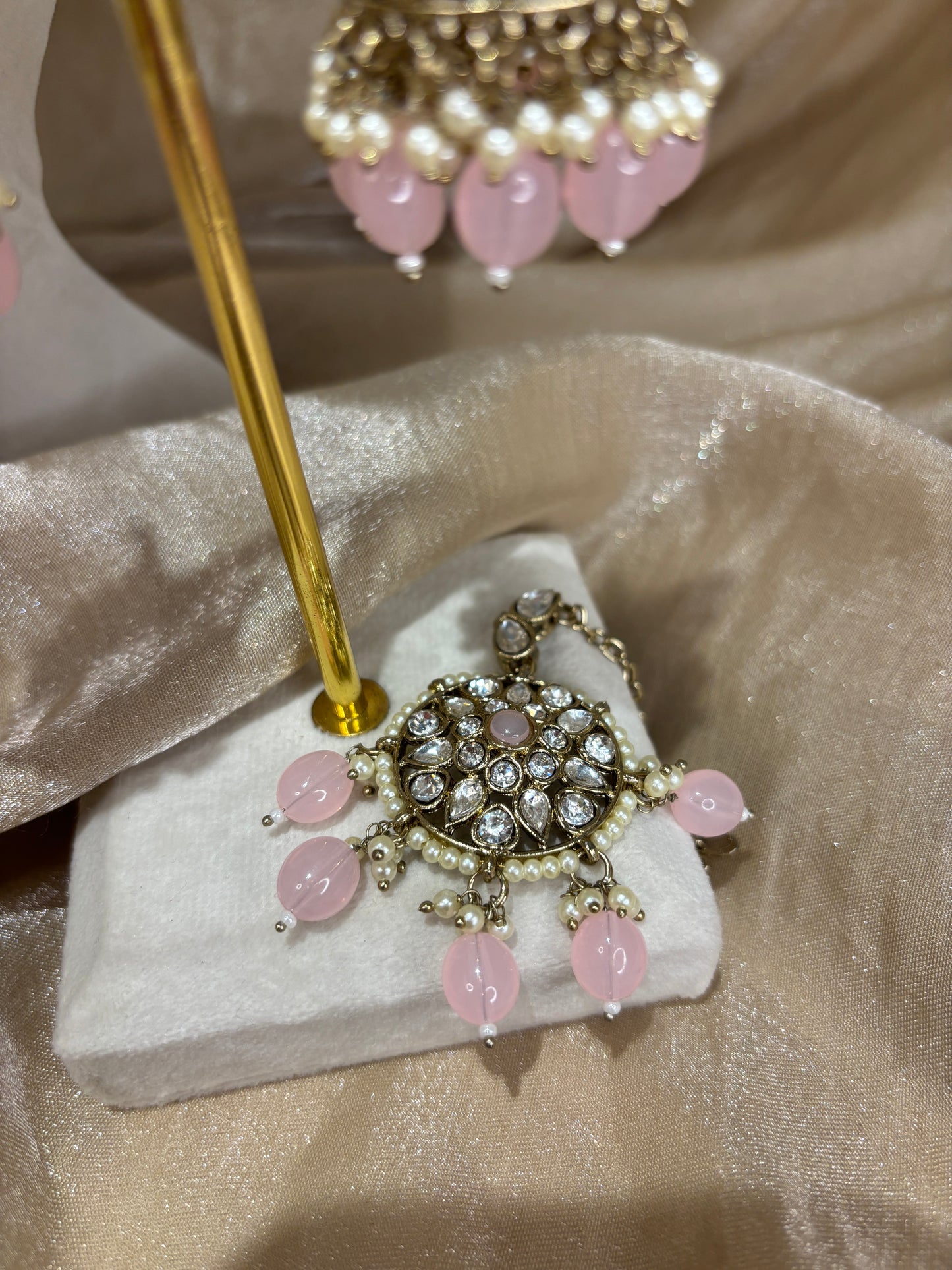 Baby pink choker set