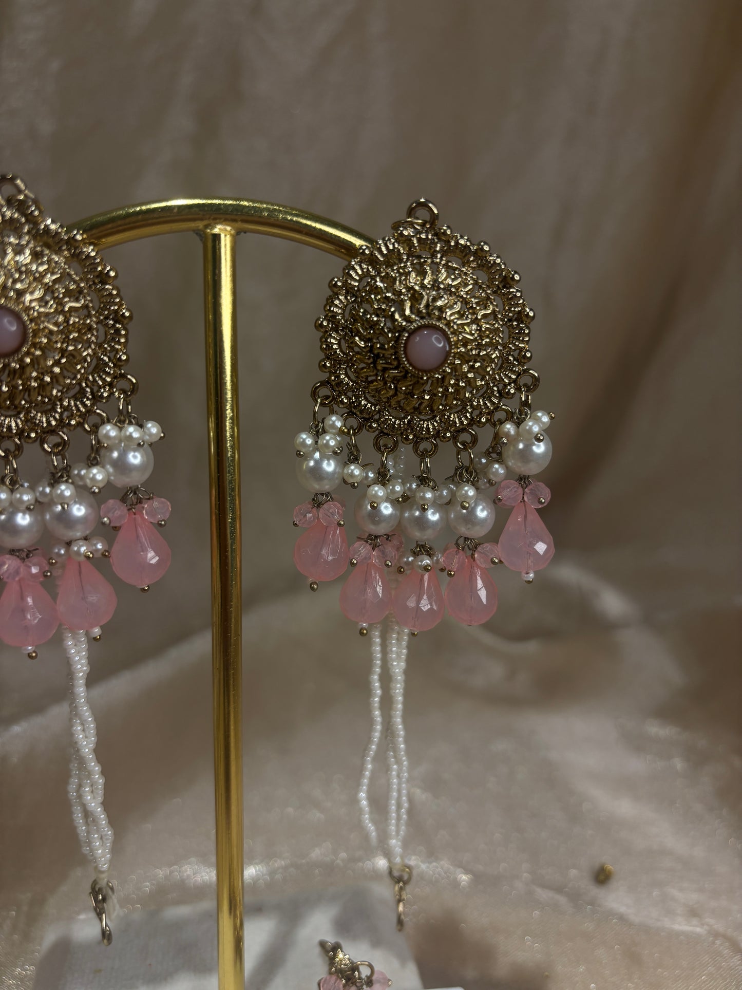 Baby pink earring/tikka set