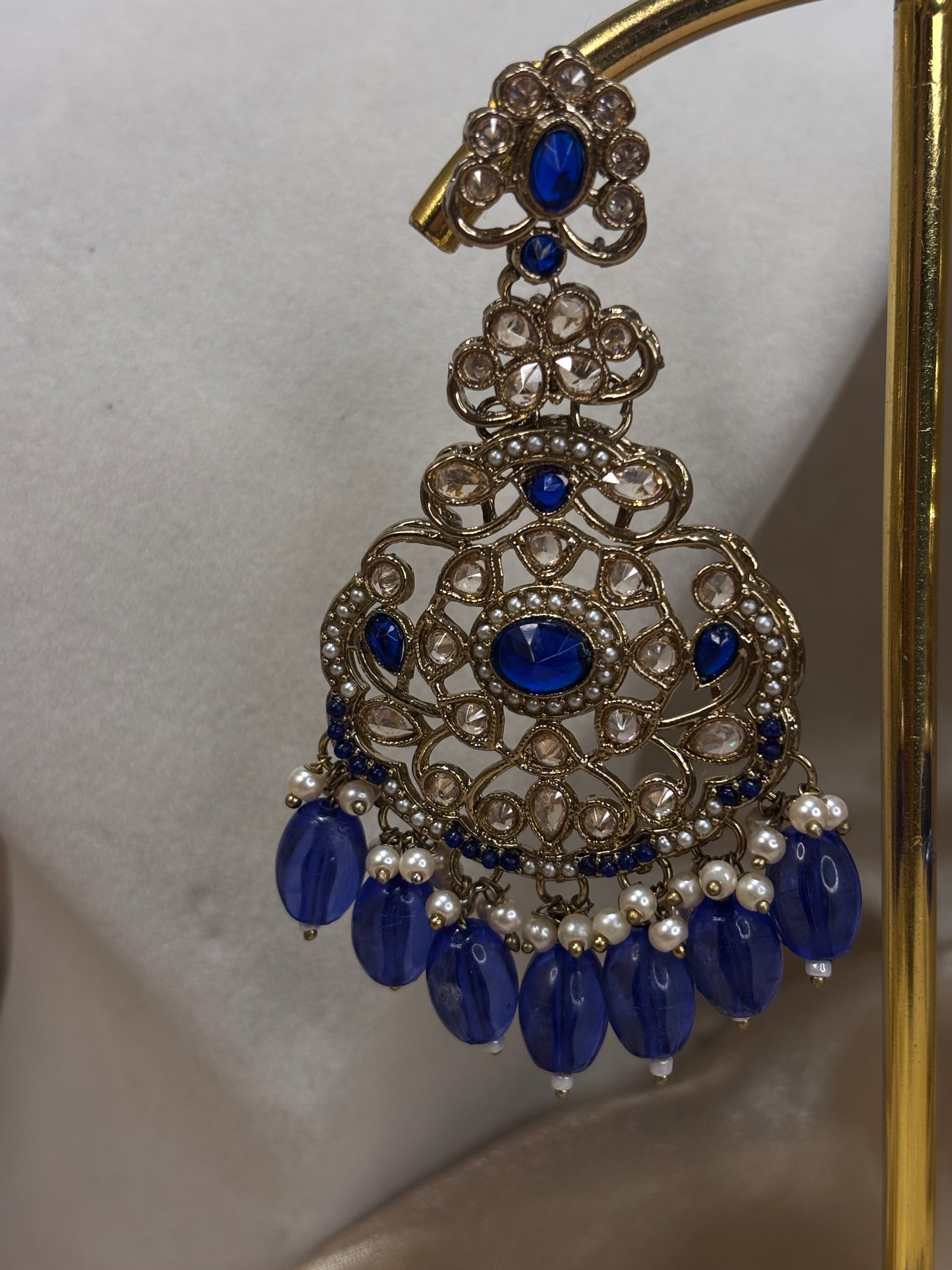 Royal blue choker set