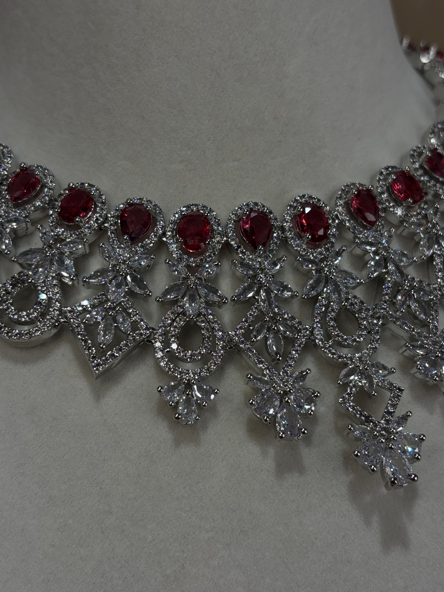 Red necklace set