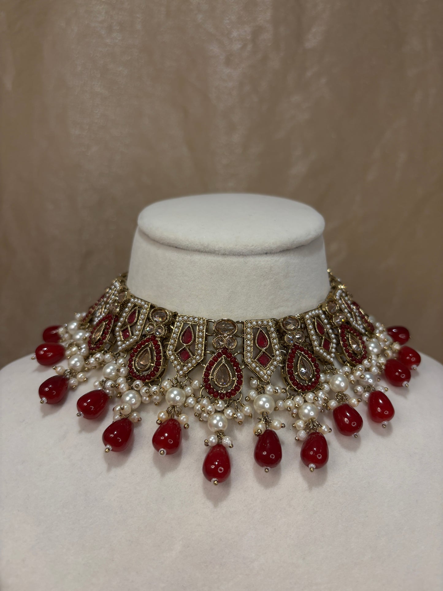 Maroon set