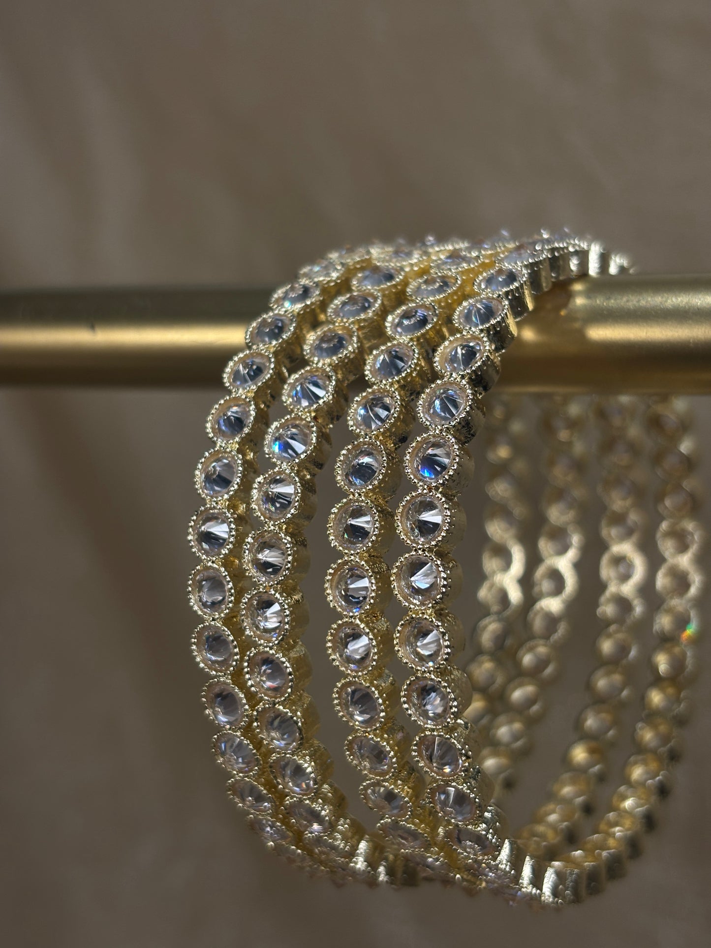 White kundan kare