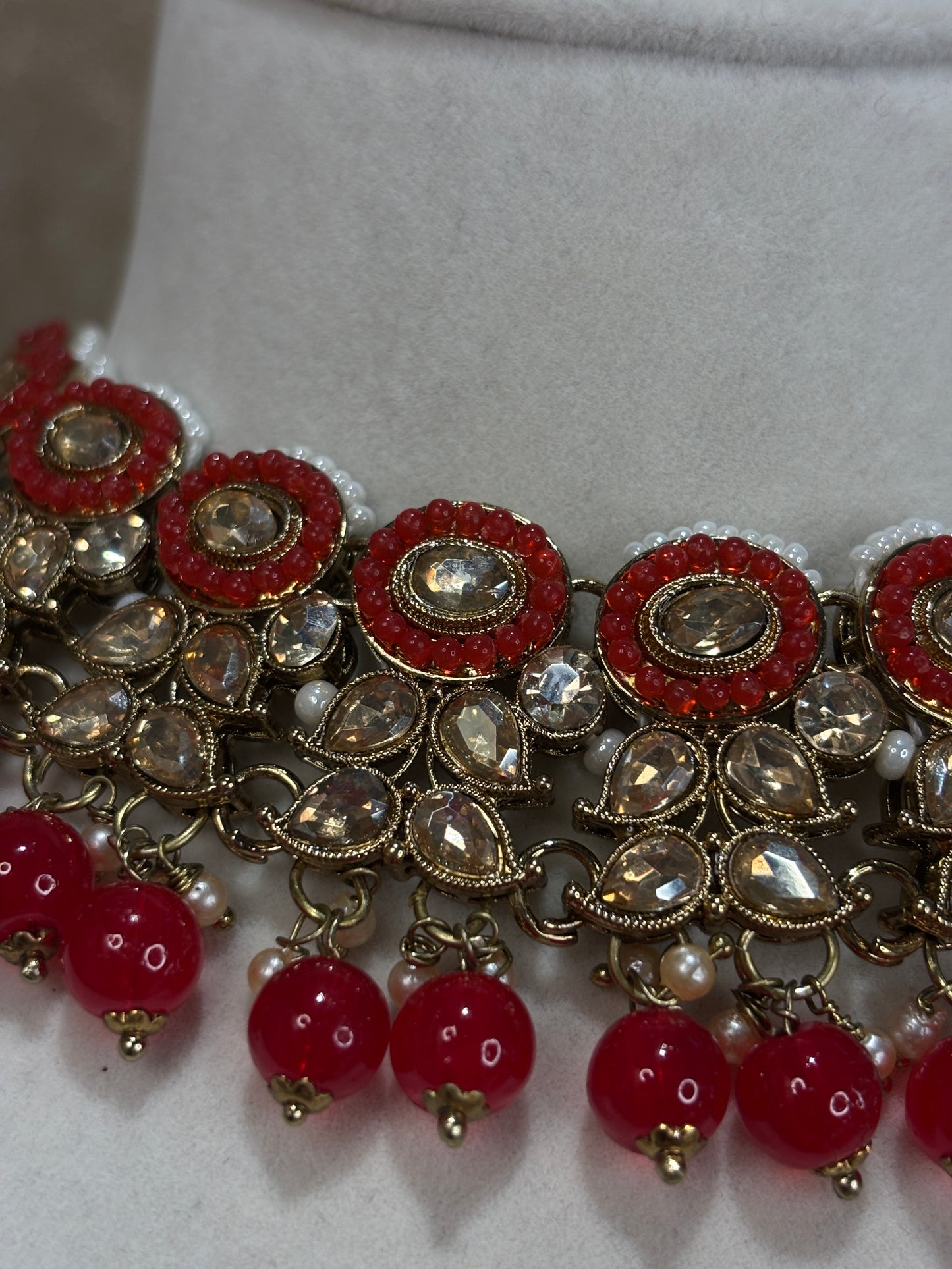 Red necklace set