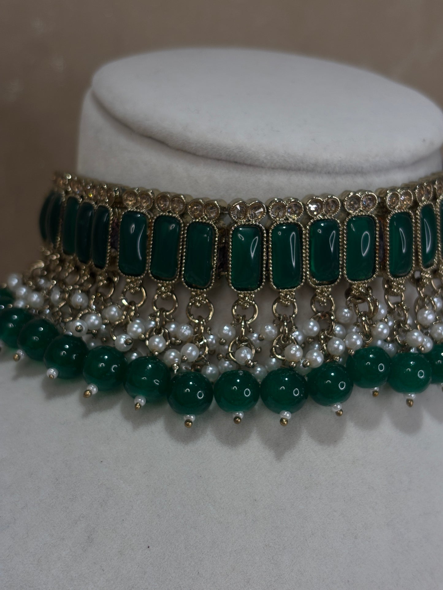 Emearld green choker set