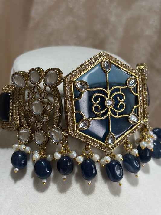 Navy blue choker set