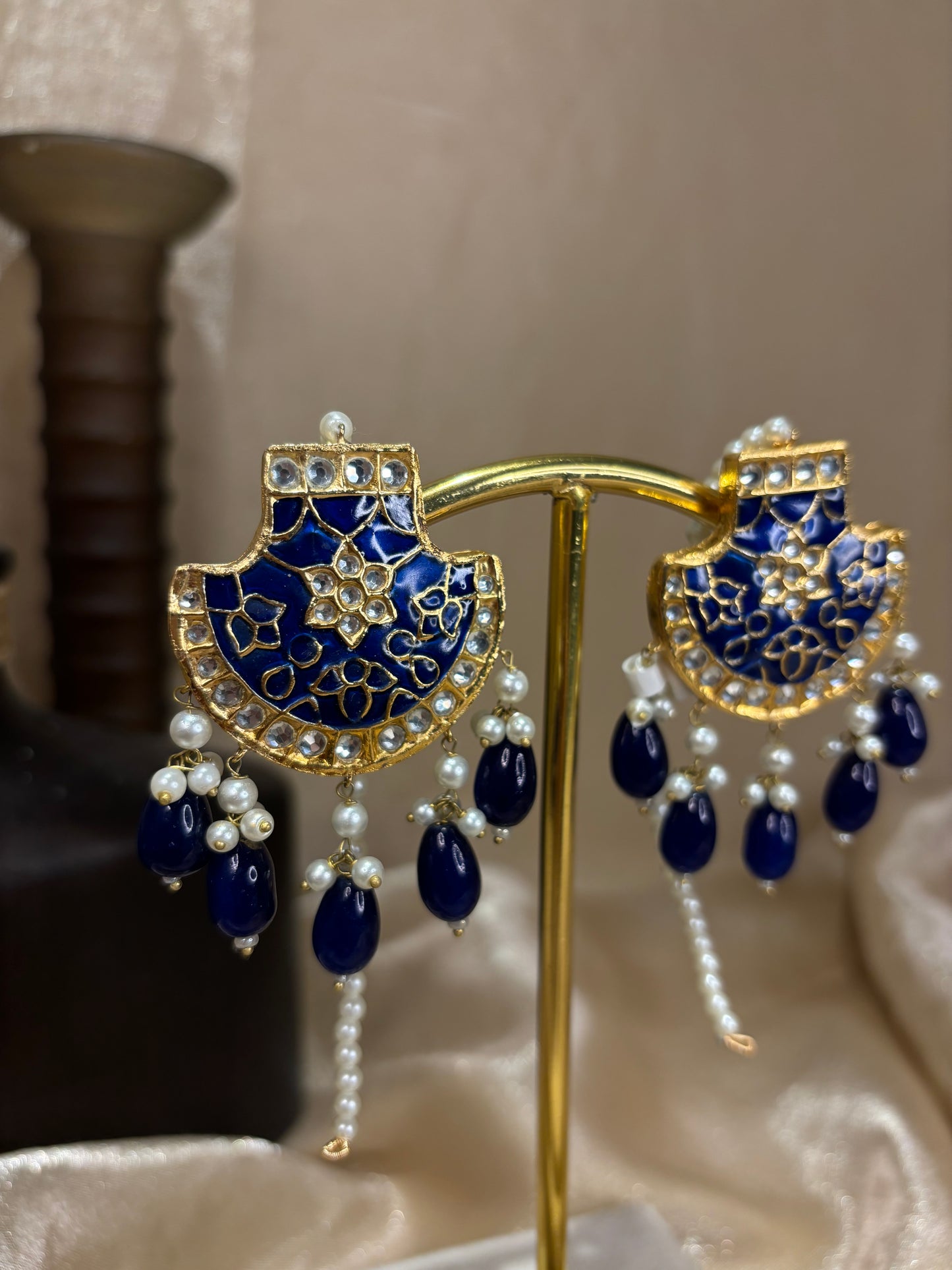Royal blue thappa kundan studs