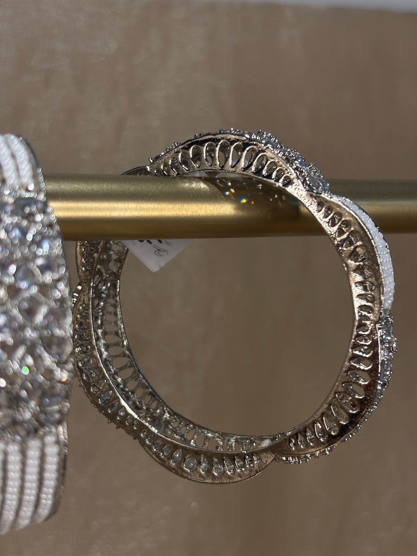 Silver pearl kare