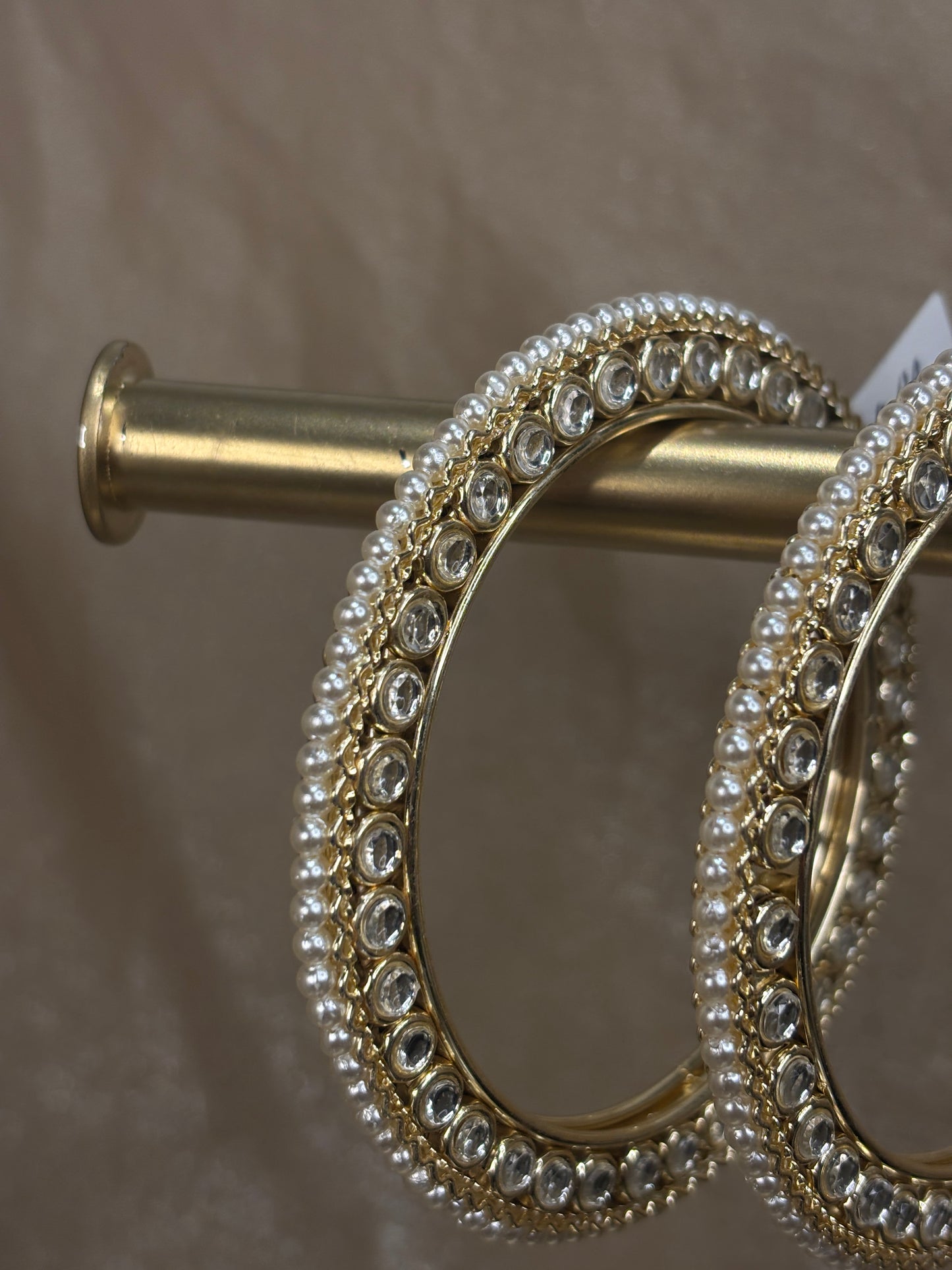 White kundan kare
