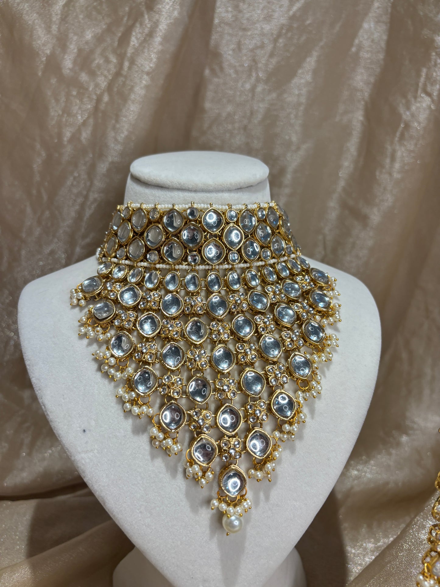 Kundan choker set