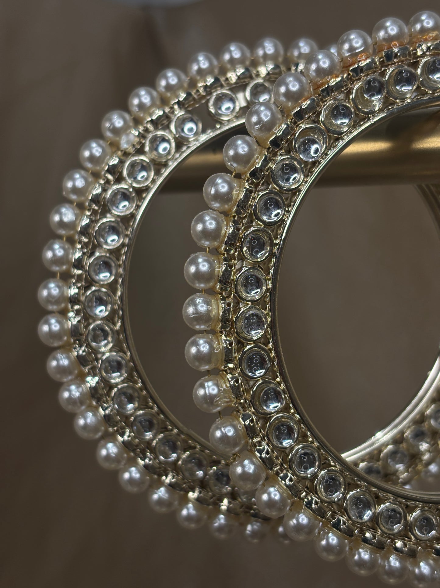 White kundan kare