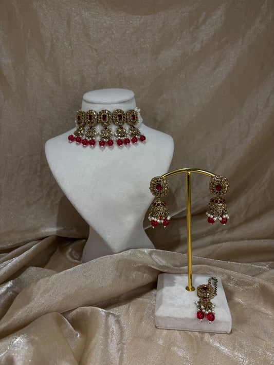 Red choker set