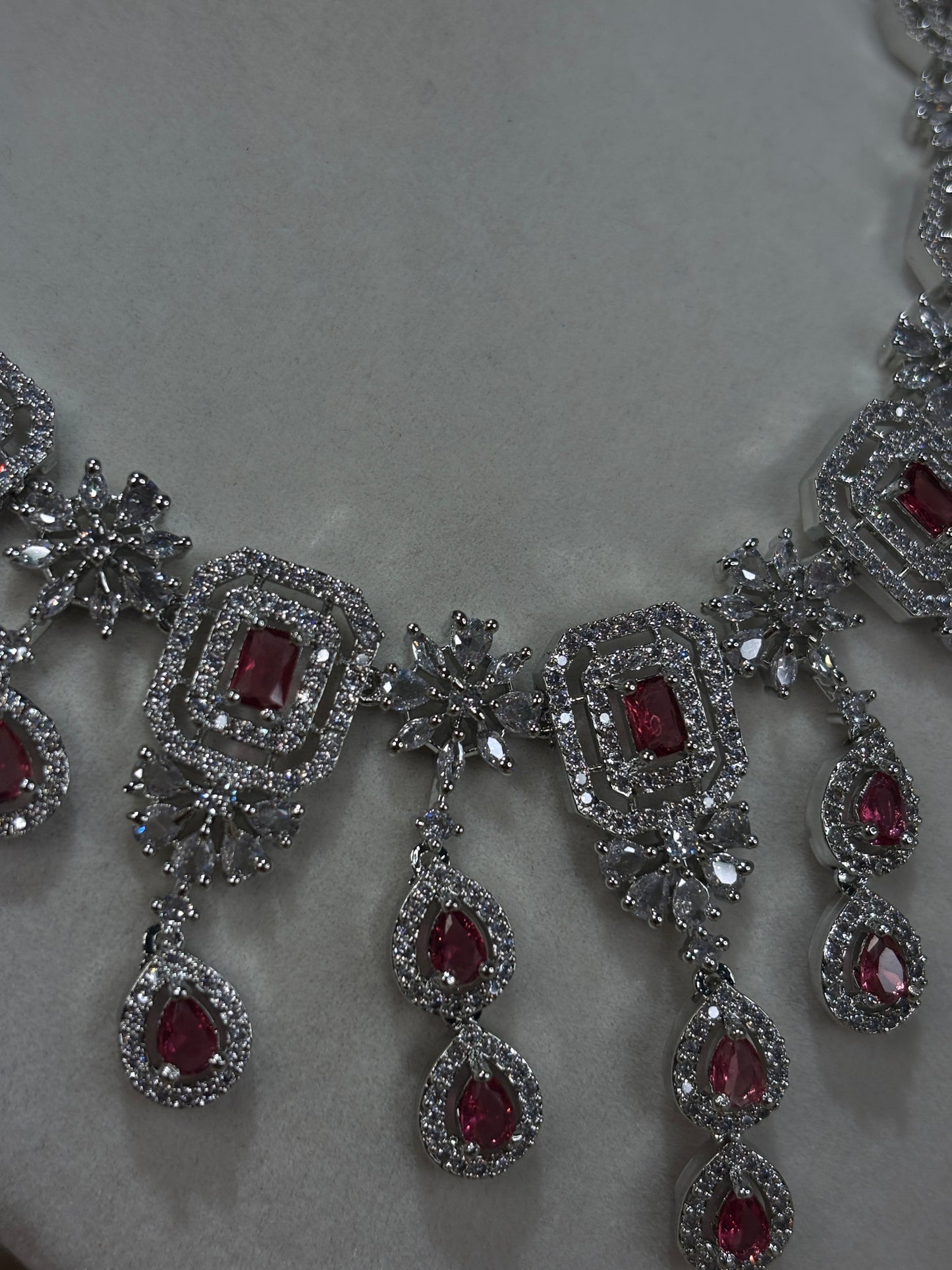 Red necklace set