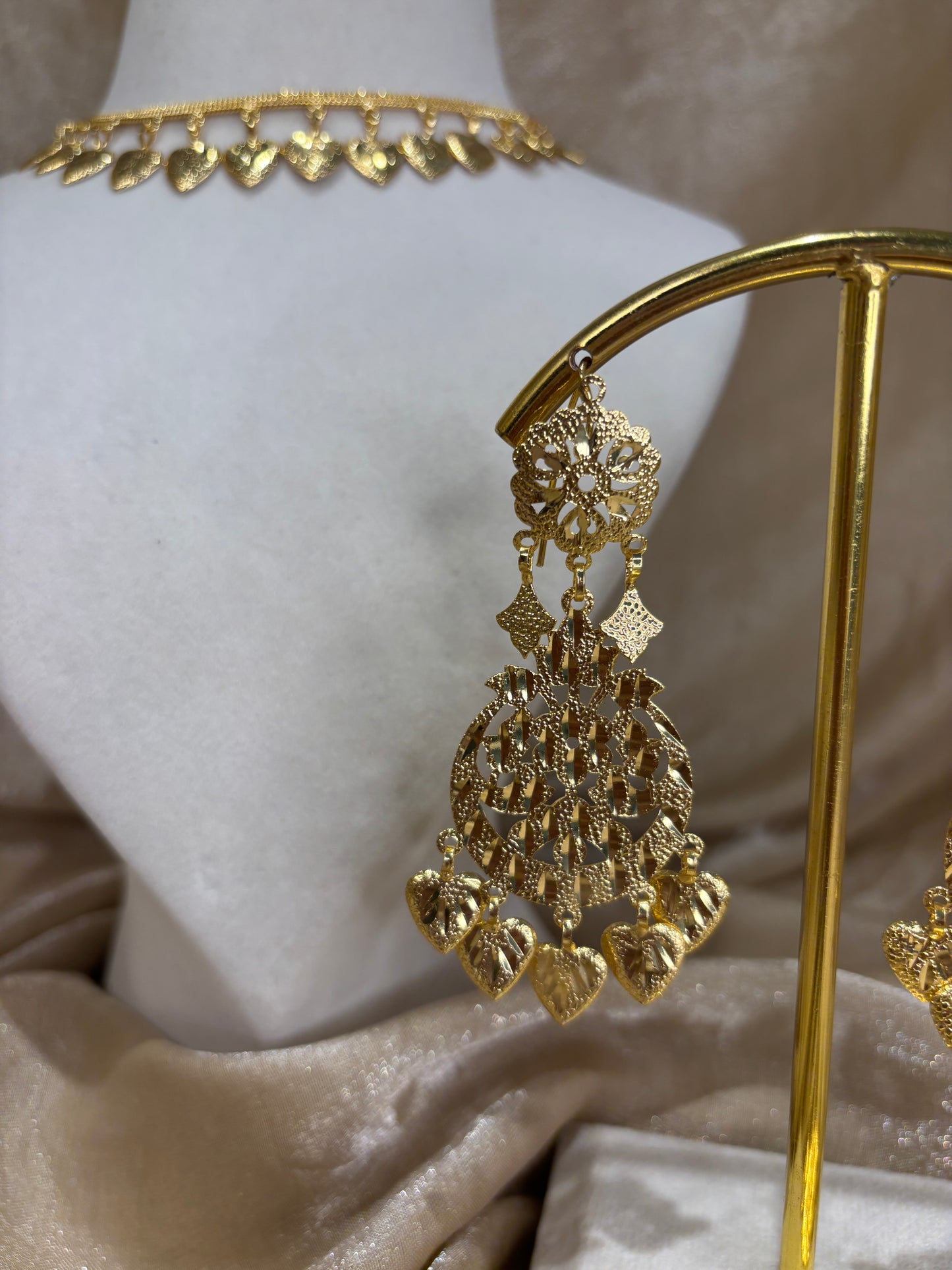 Pipal Patti choker set
