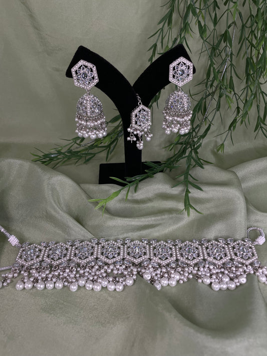 Silver choker set