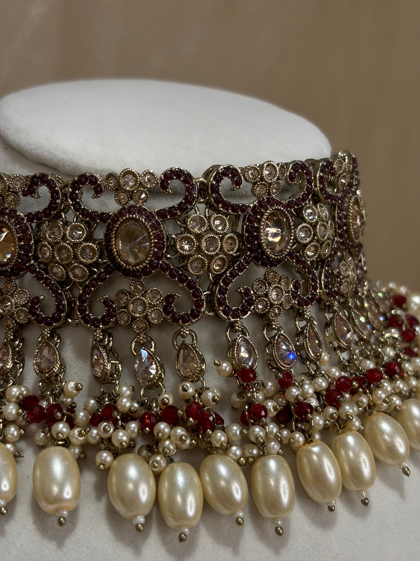 Maroon choker set