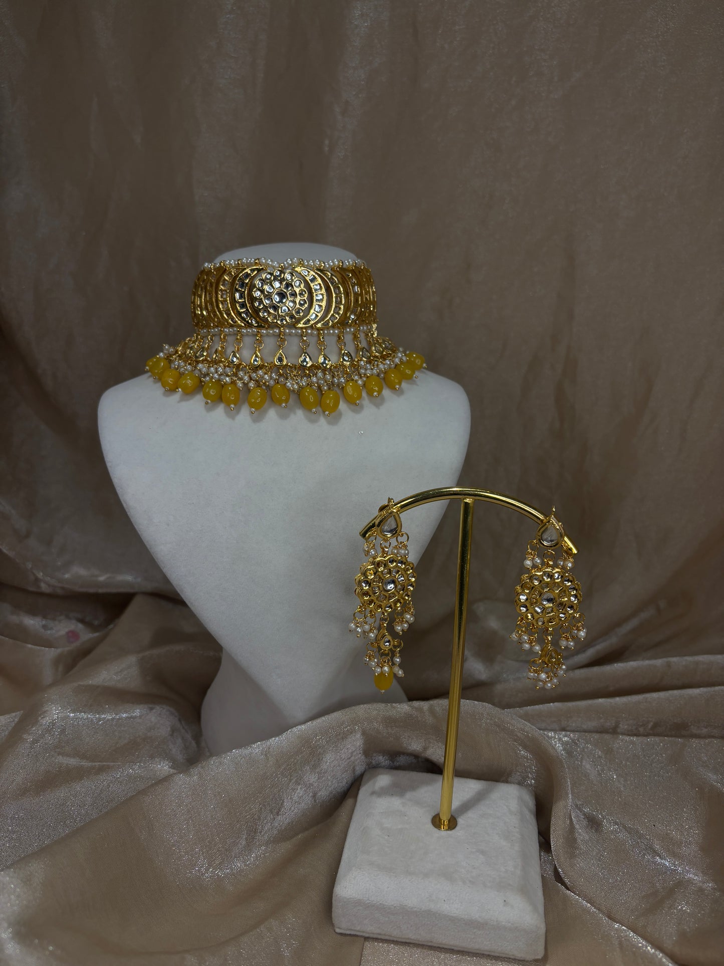 Yellow kundan choker set