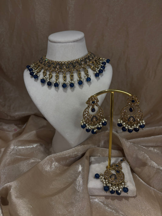 Navy blue necklace set