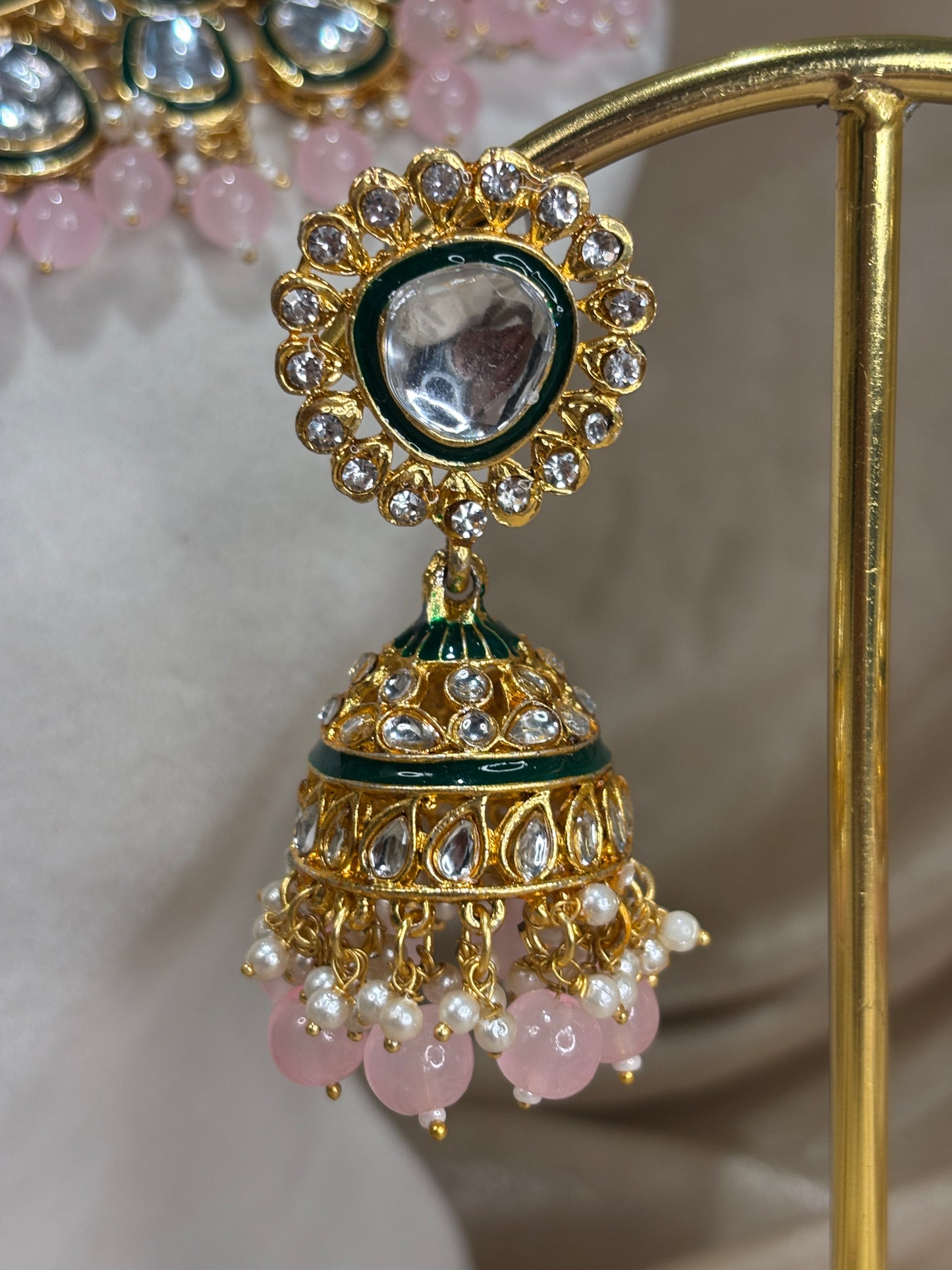 Baby pink uncut kundan statement necklace