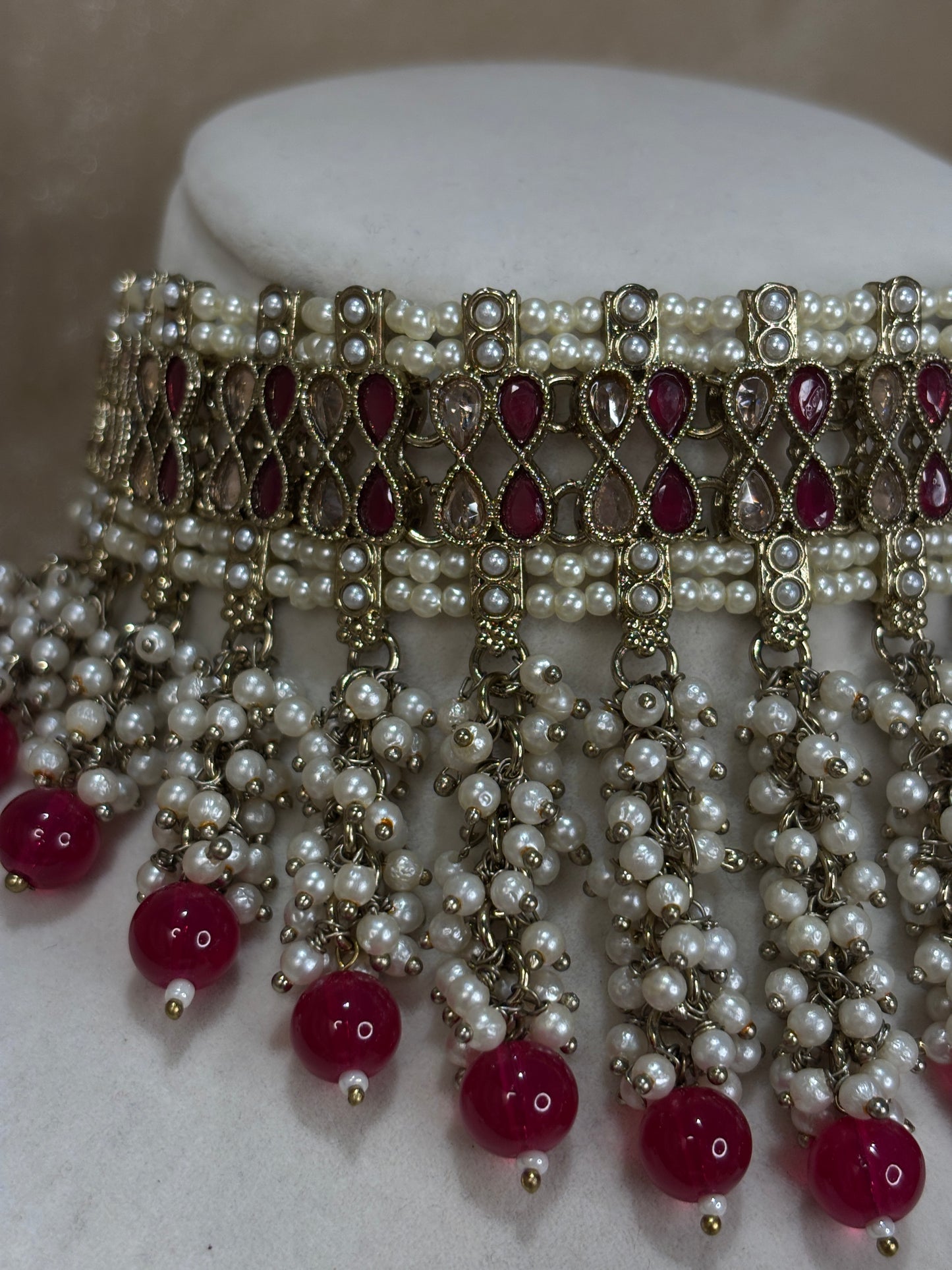Hot pink statement choker set