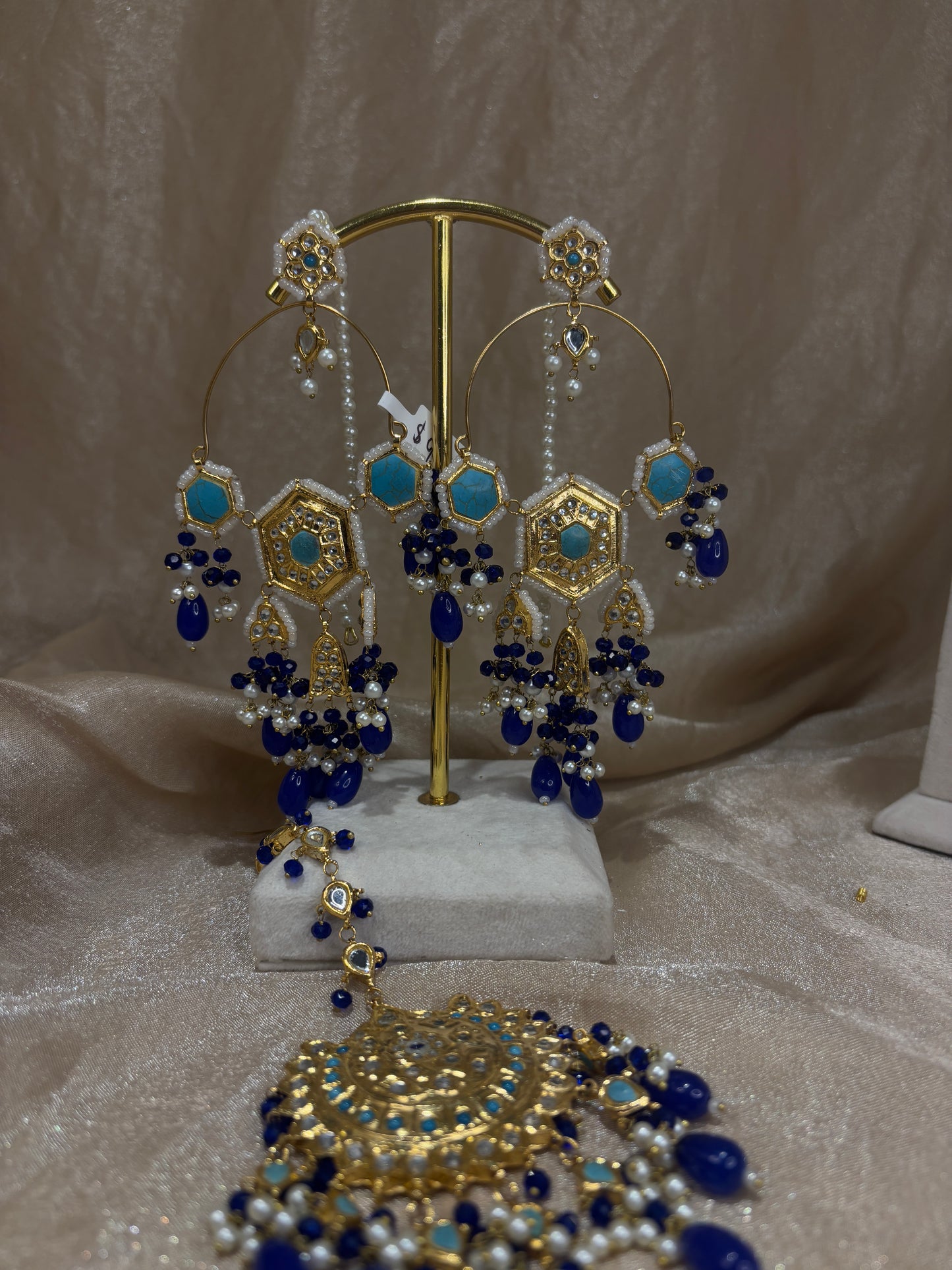 Royal blue/light blue thappa kundan earring/tikka