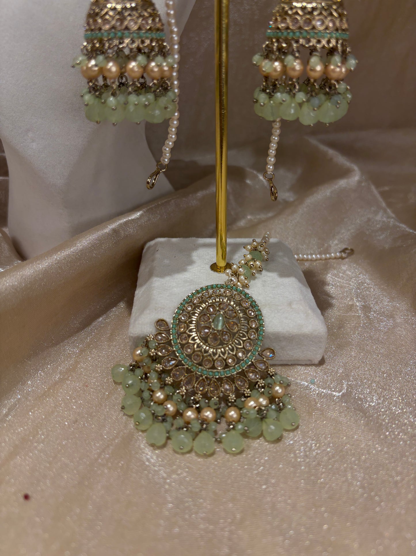 Mint green choker set