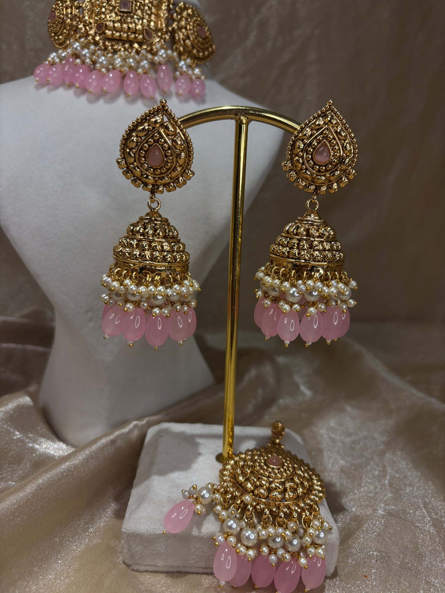 Baby pink antique gold choker set