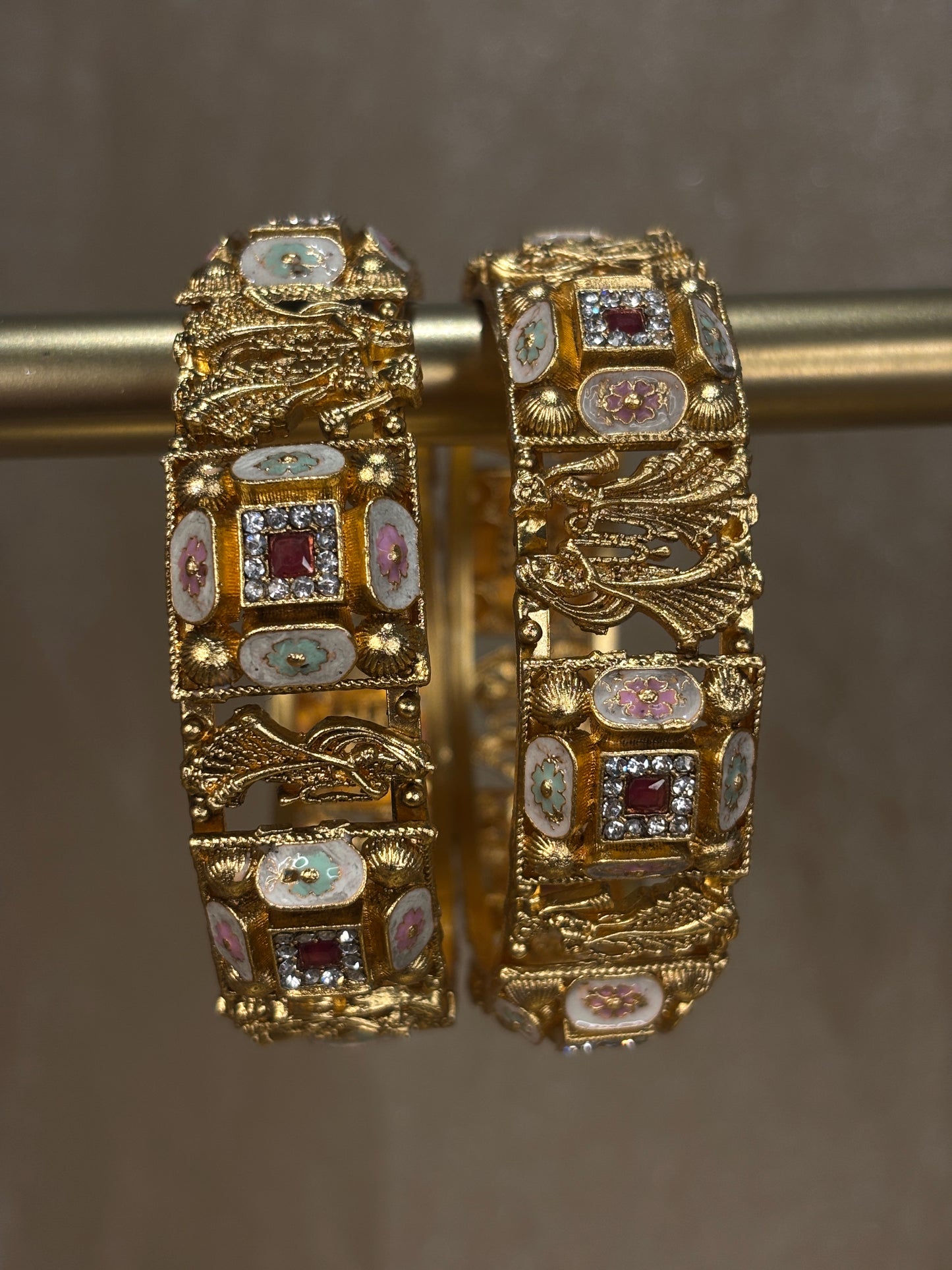 Raja/rani kare with meenakari