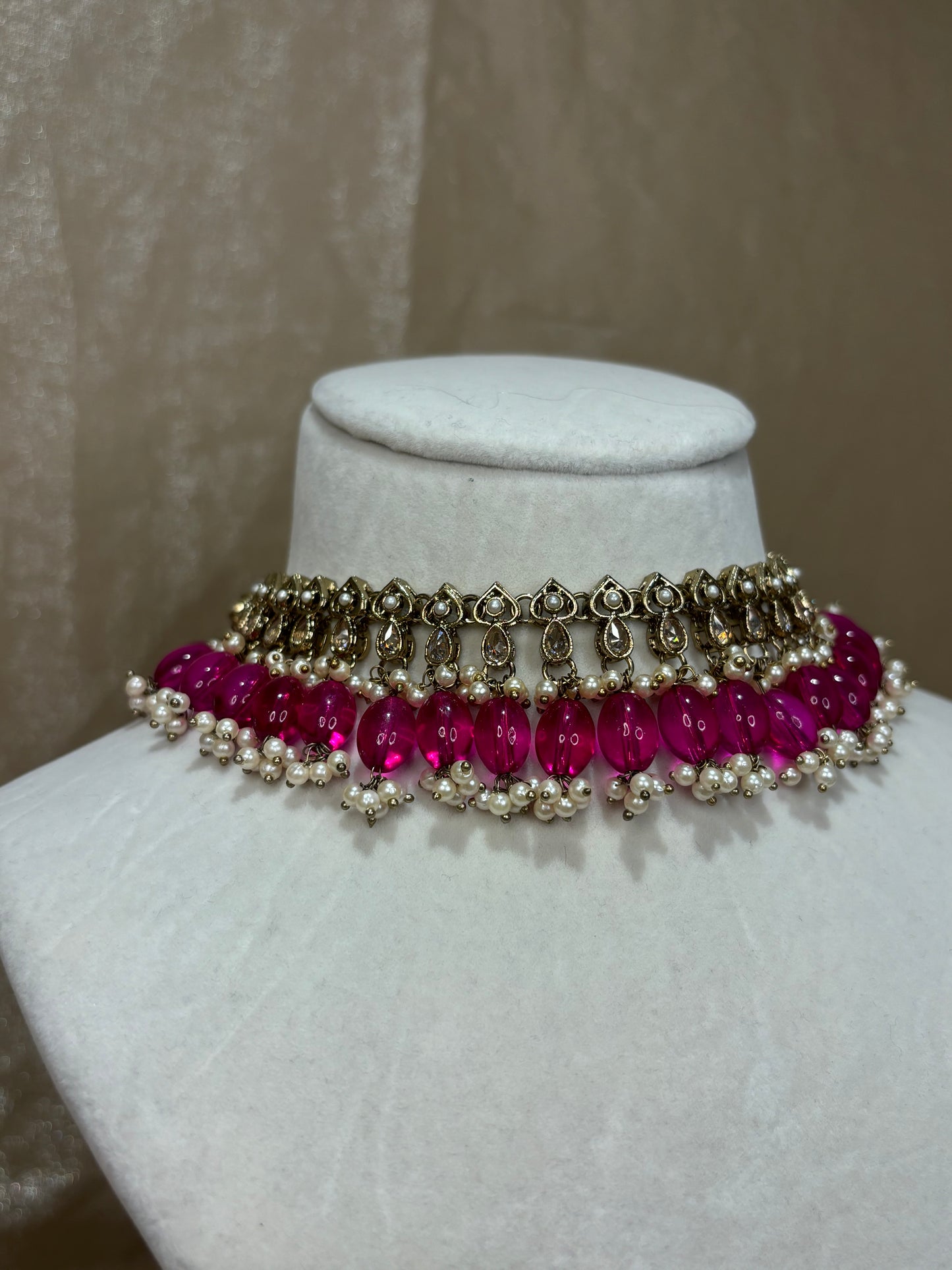 Hot pink necklace set
