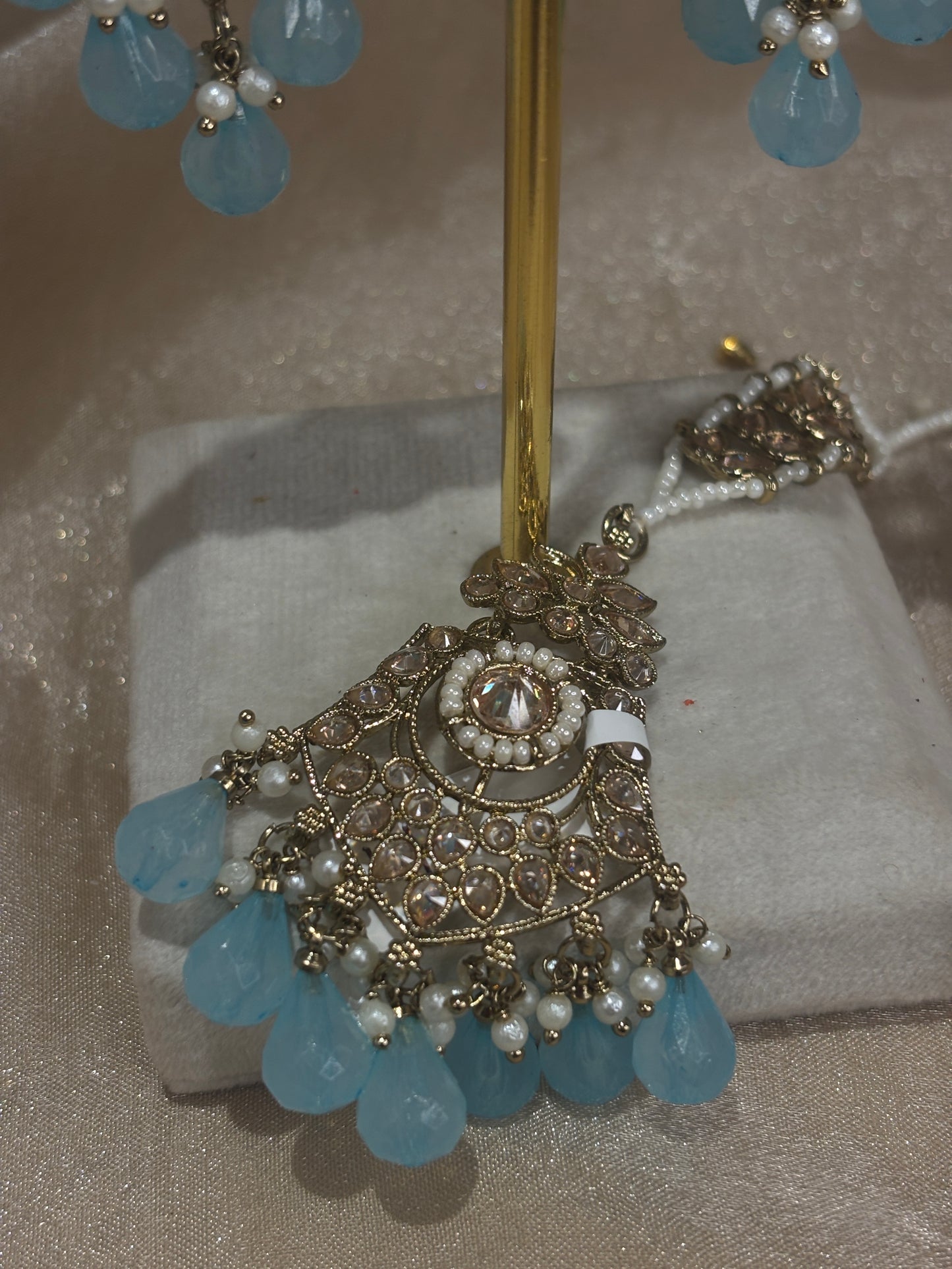 Baby blue earring/tikka set