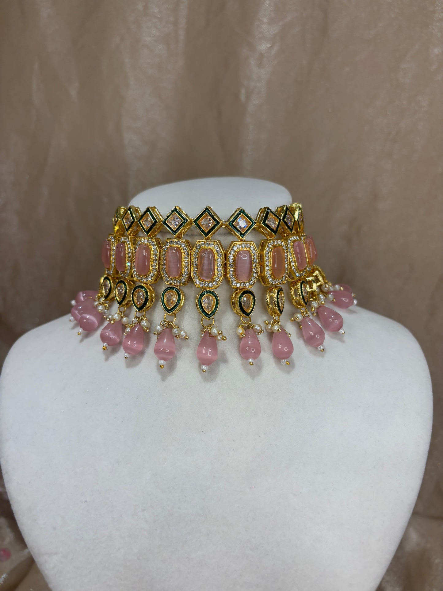 Baby pink choker set