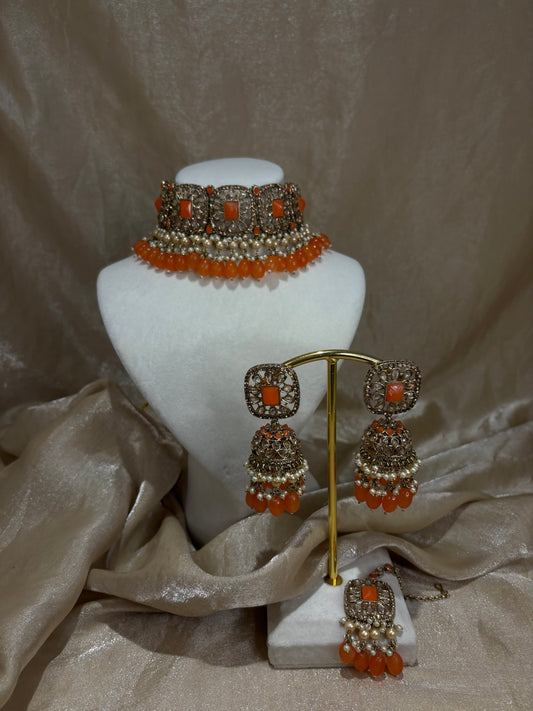 Orange choker set