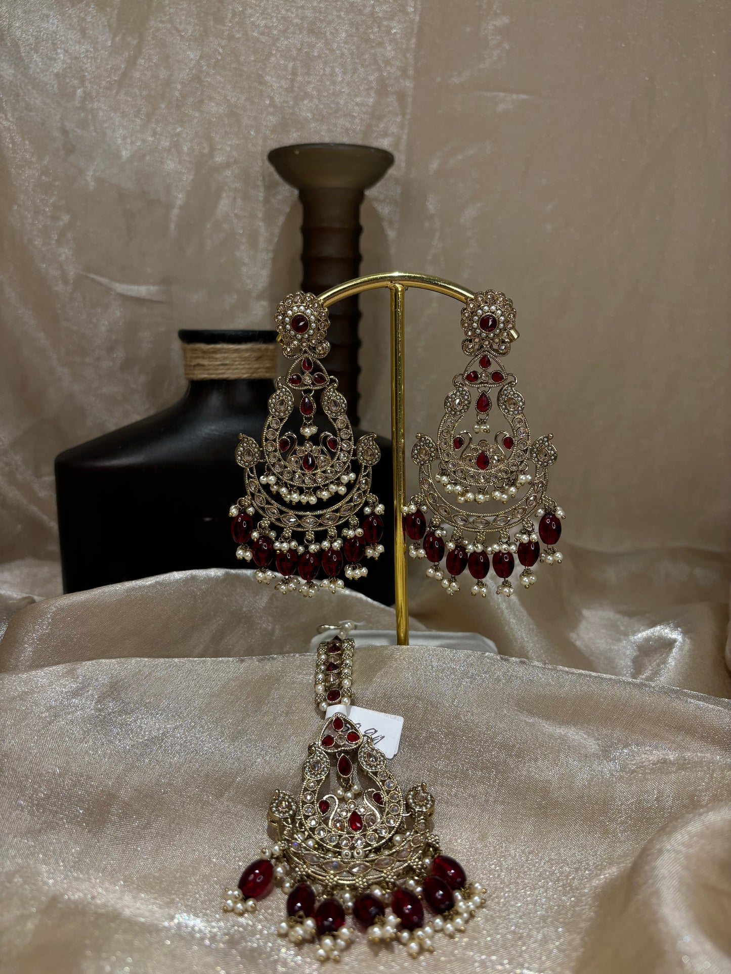 Maroon earring/tikka set