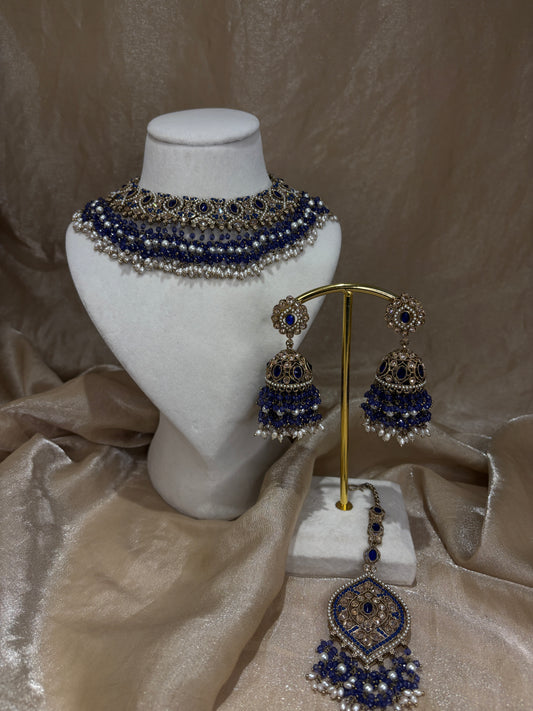 Royal blue necklace set