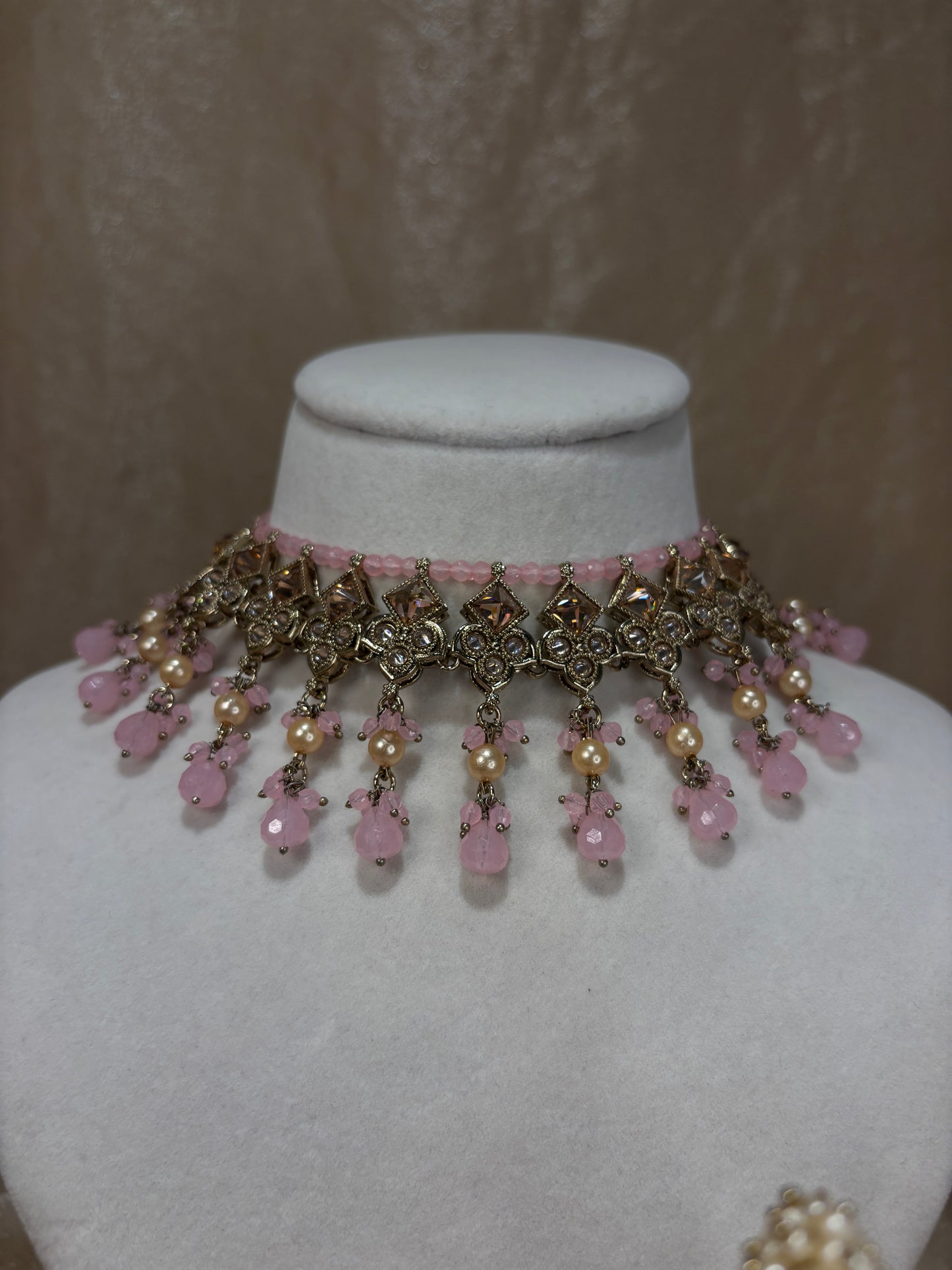 Baby pink choker set