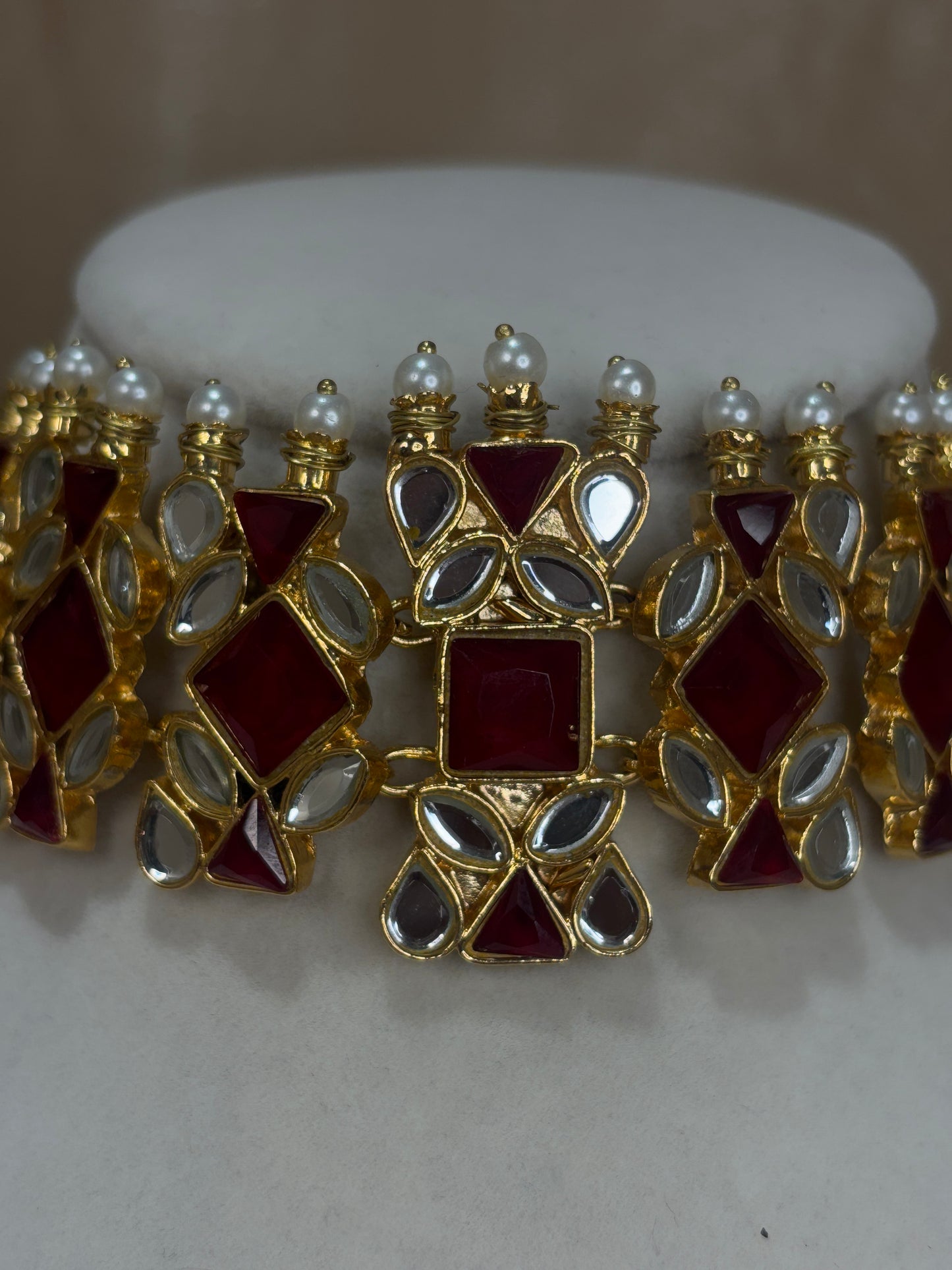 Maroon thappa kundan set