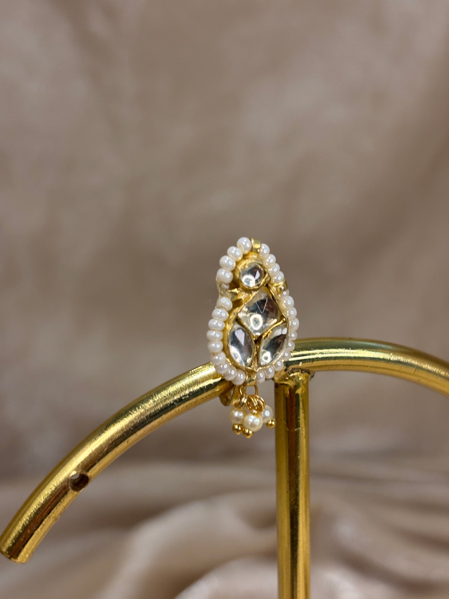 Statement pachi kundan nose stud