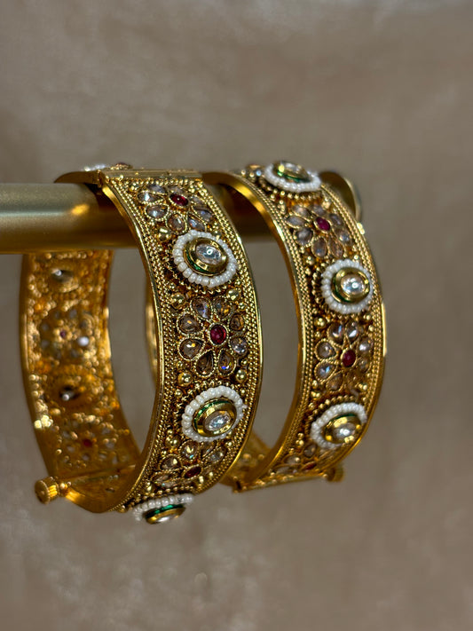 Yellow gold statement kare