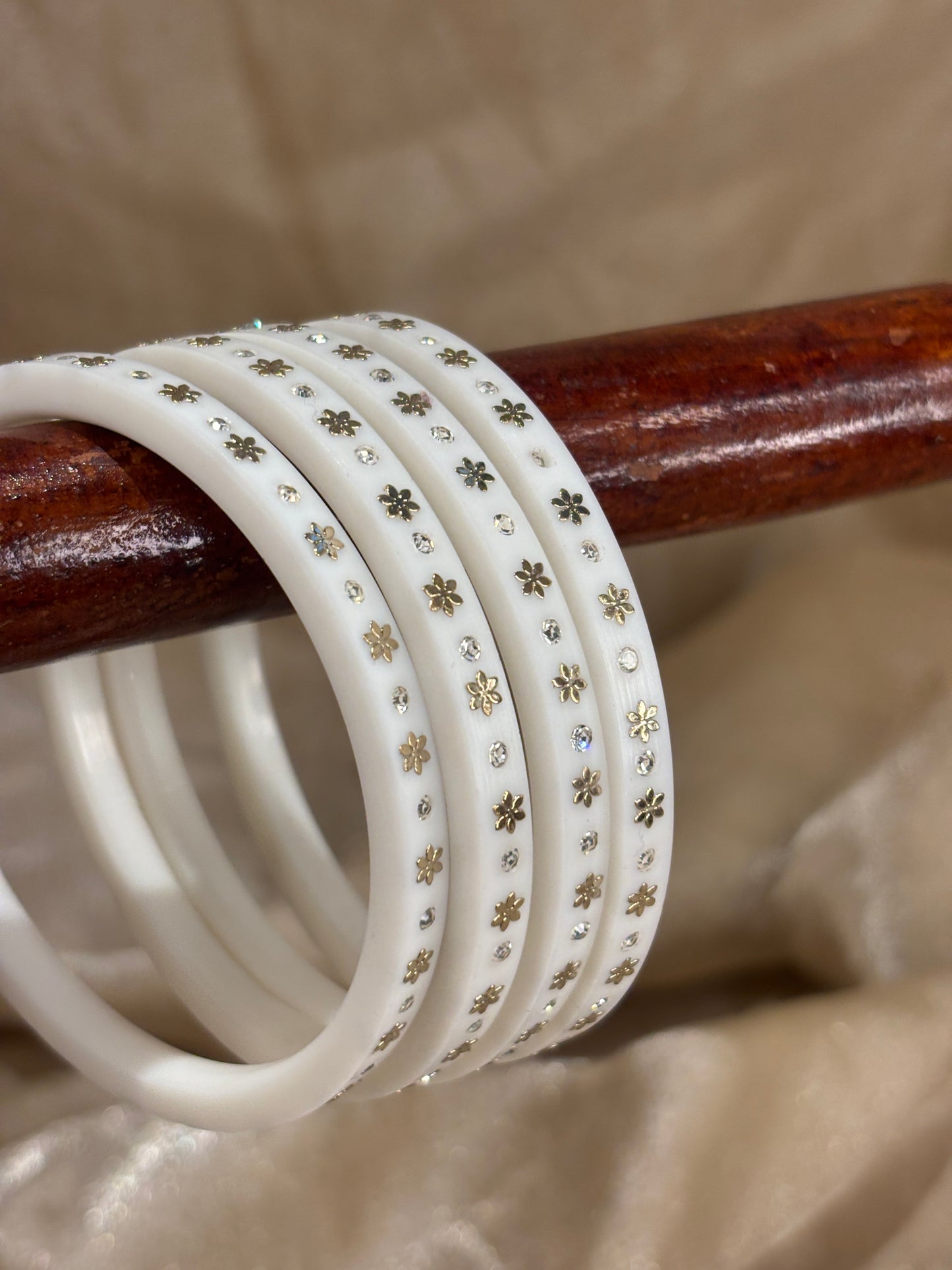 Flower bindi bangle