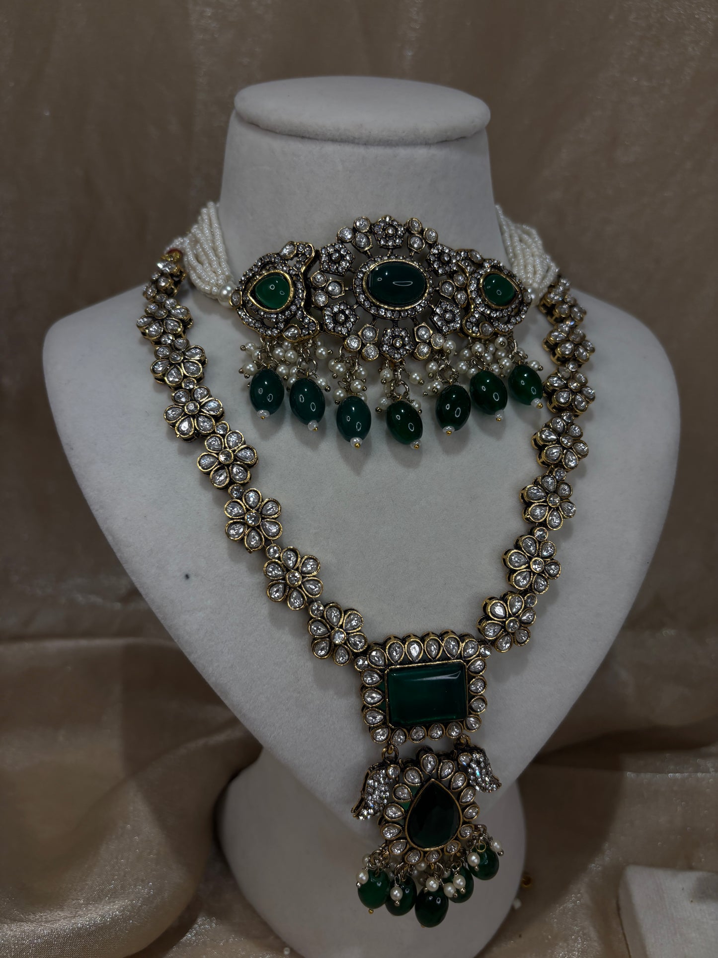 Emerald green bridal set