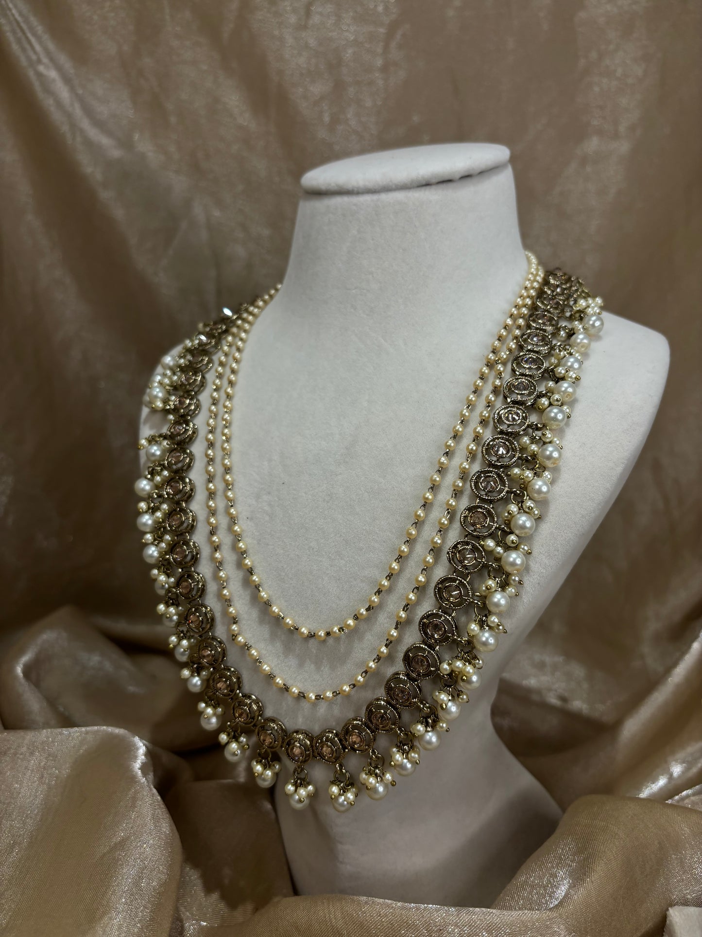 Gold necklace set
