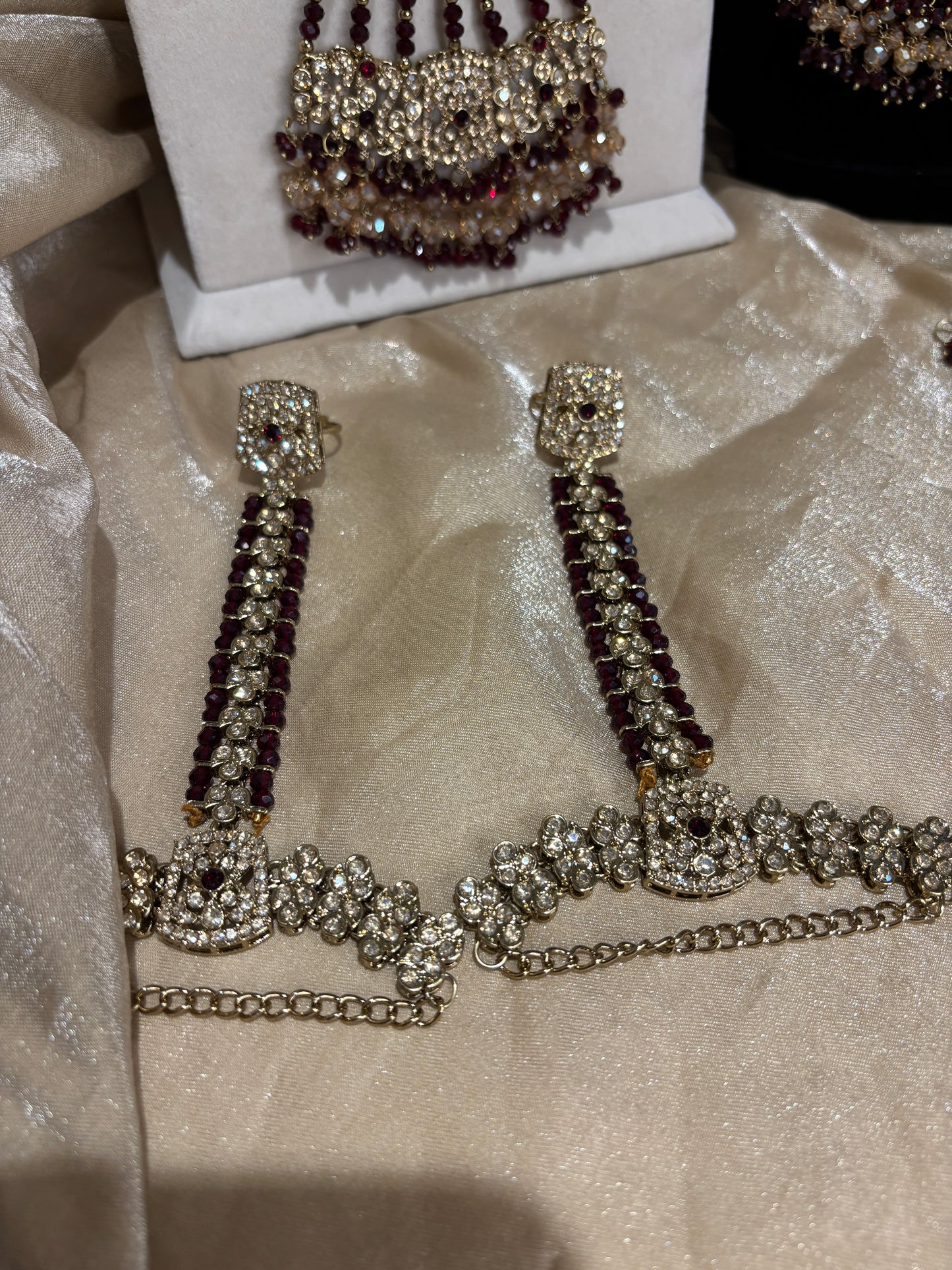 Heavy maroon set