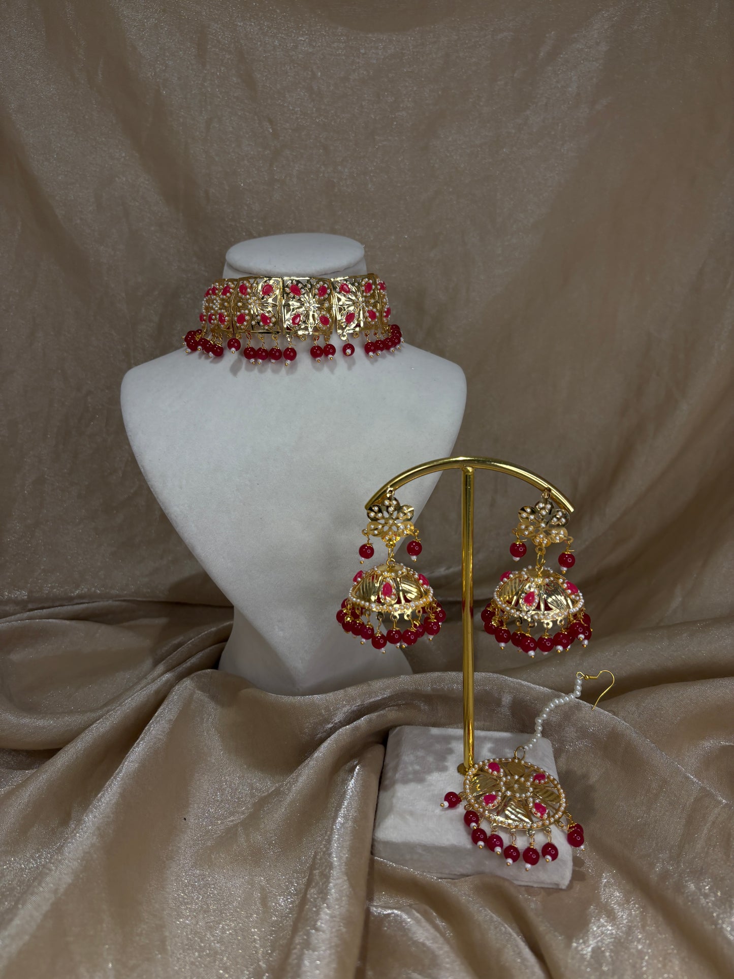 Hot pink jadau choker set