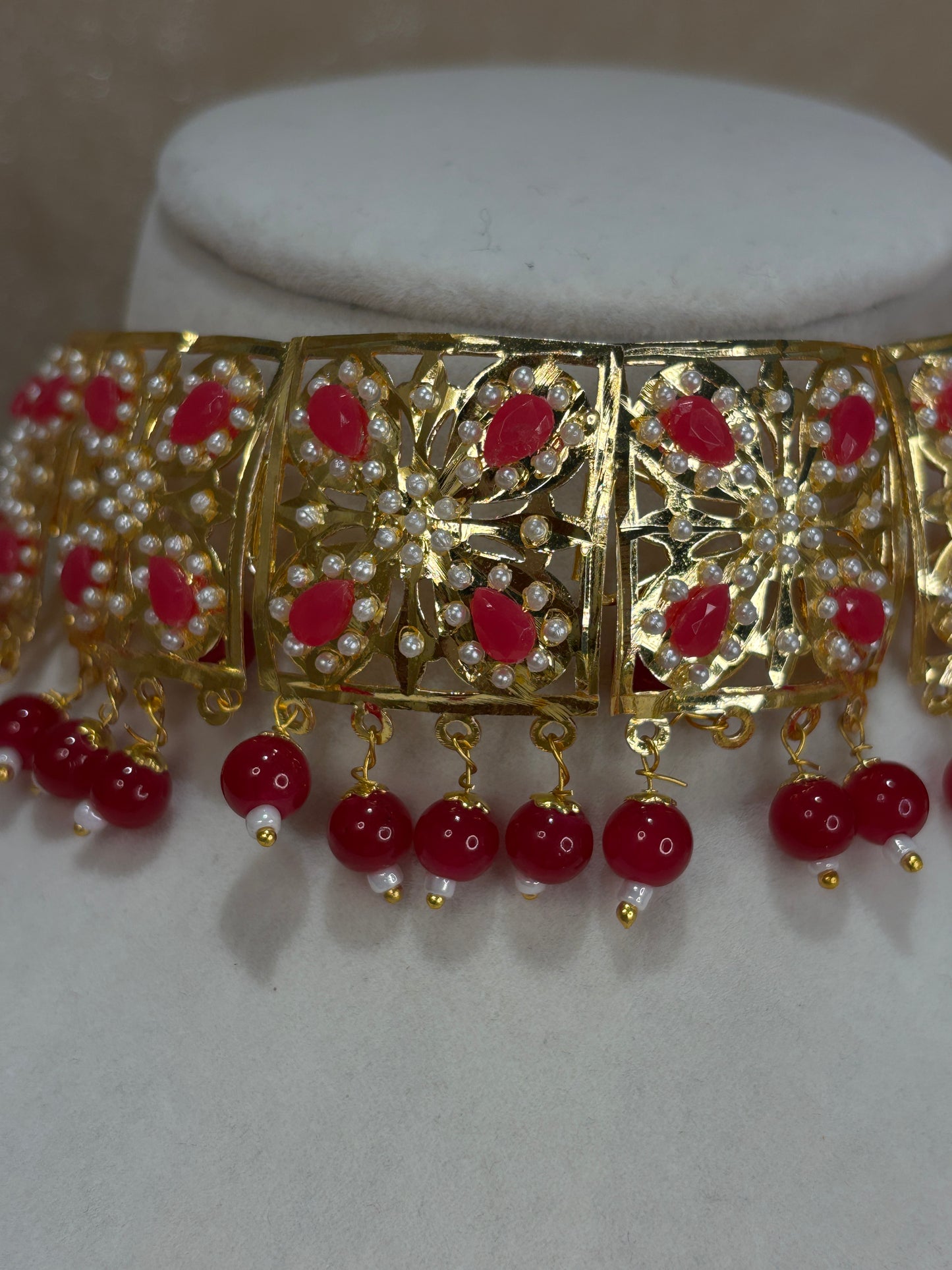 Hot pink jadau choker set