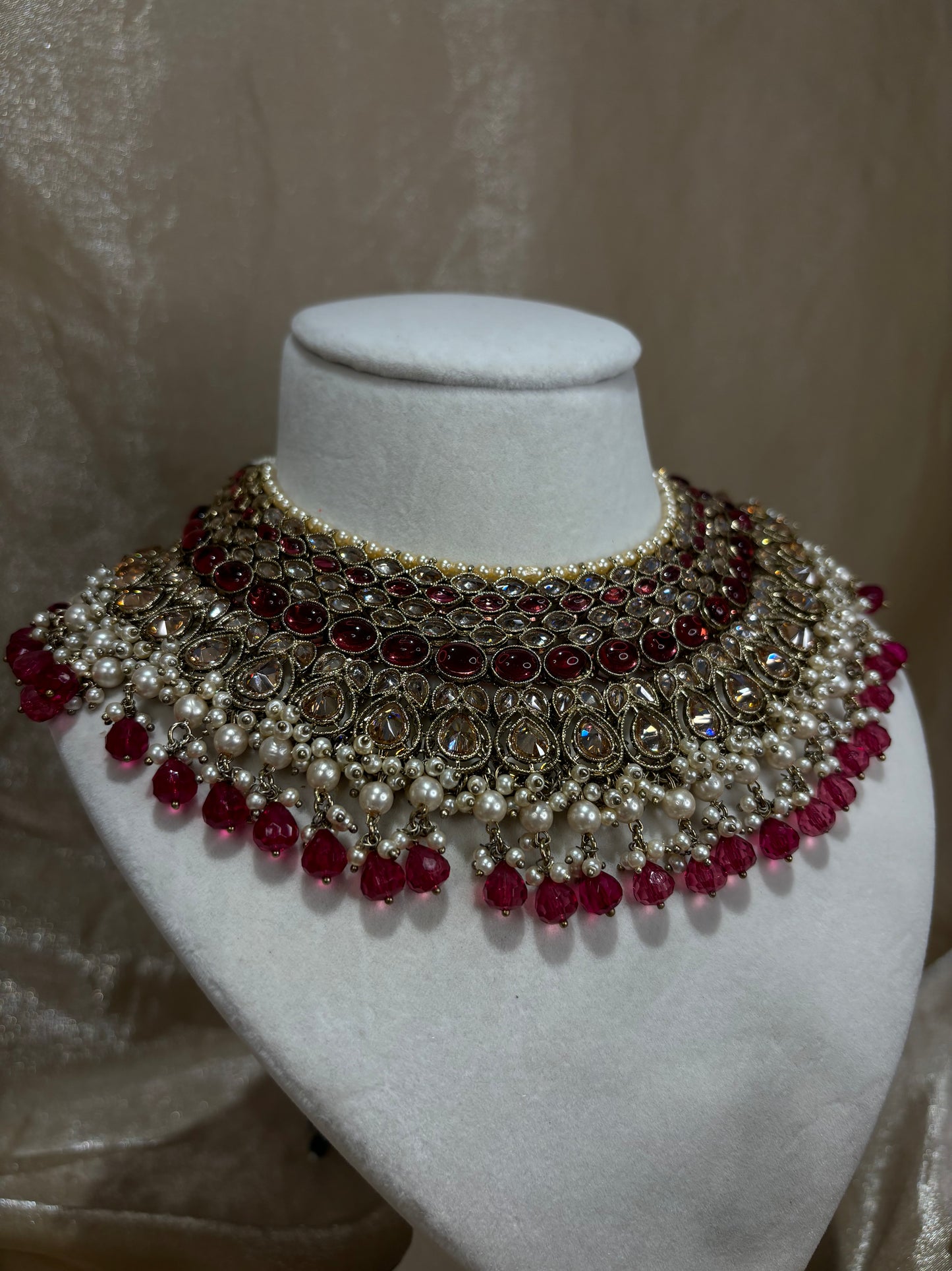 Hot pink necklace set