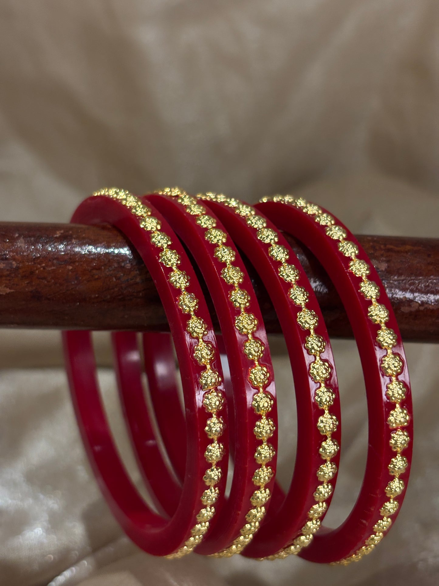 Gold accent choora bangle