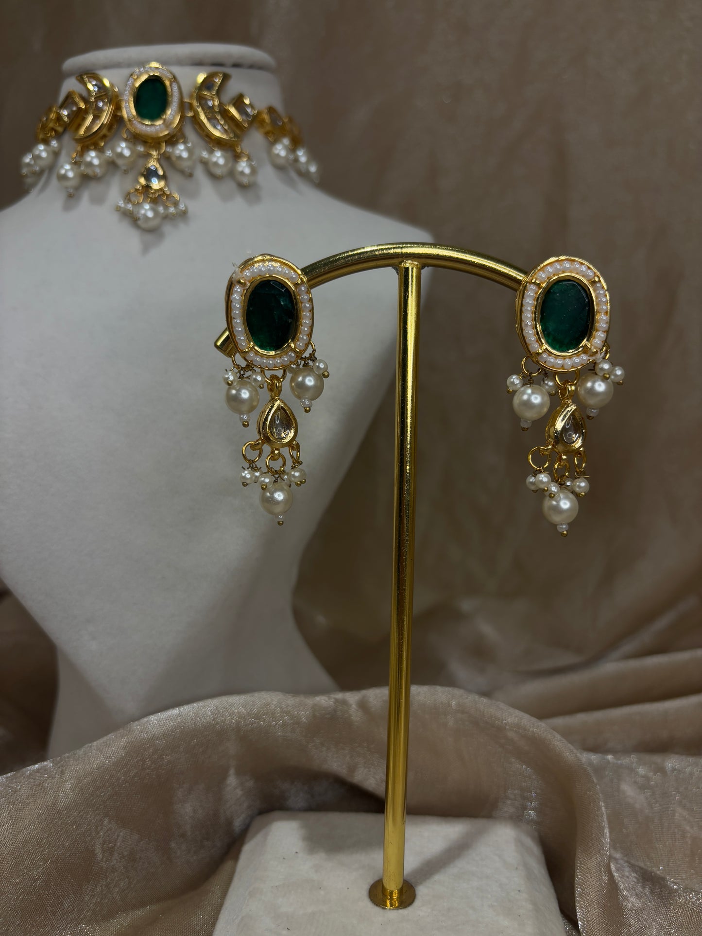Emerald green kundan choker set